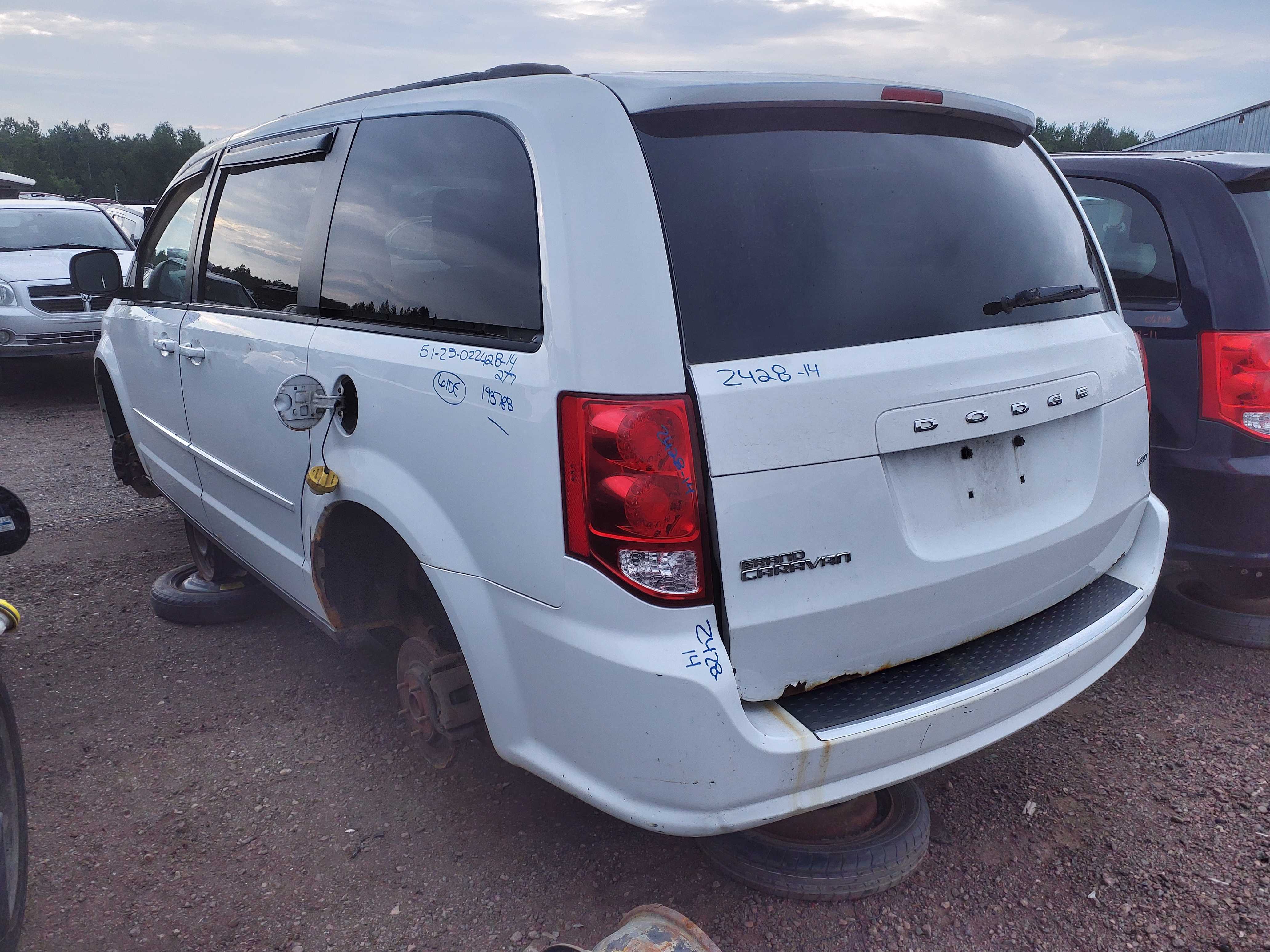 DODGE GRAND CARAVAN 2014