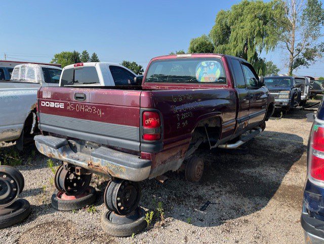 DODGE RAM 1500 2001