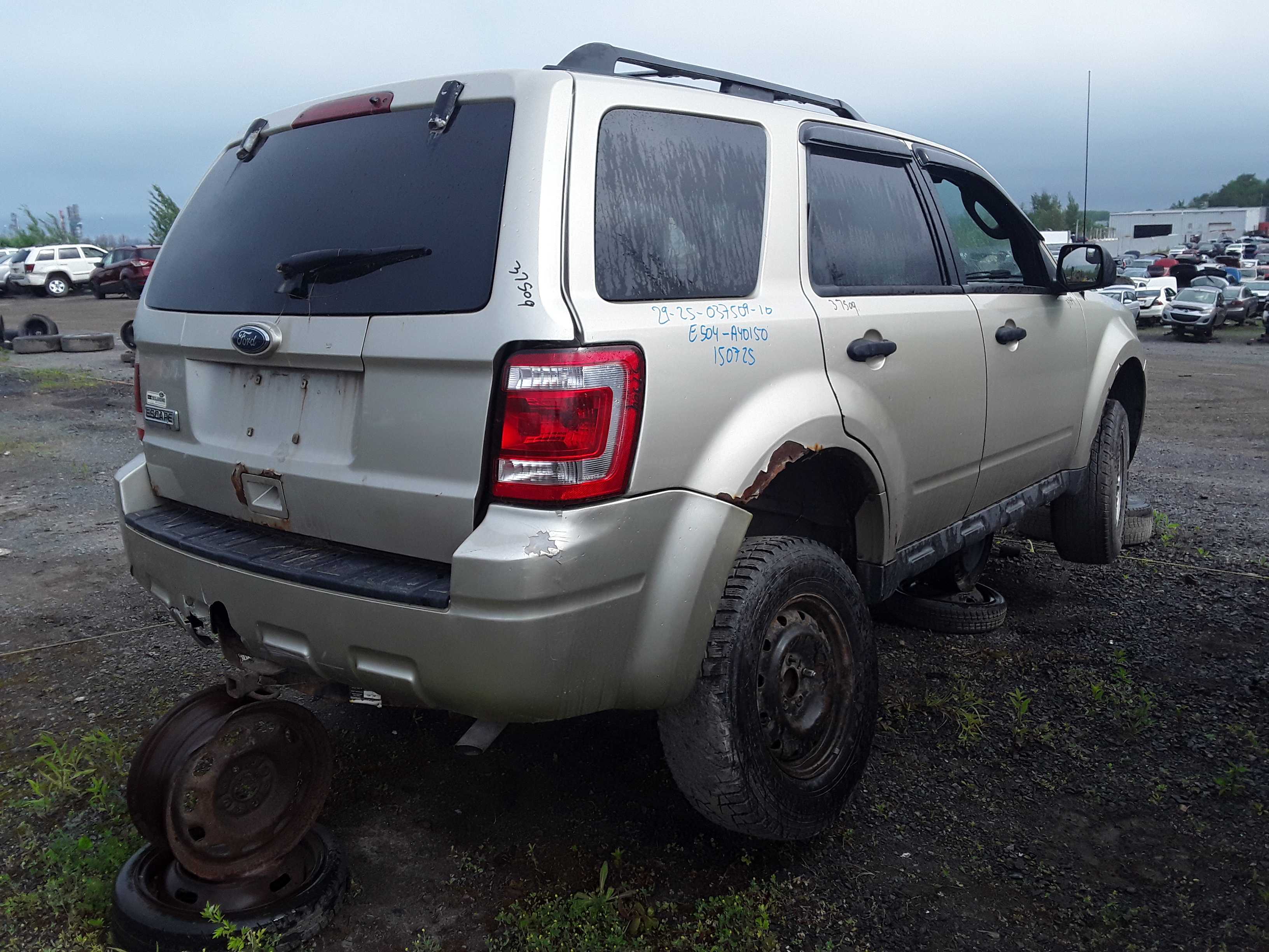 FORD ESCAPE 2010