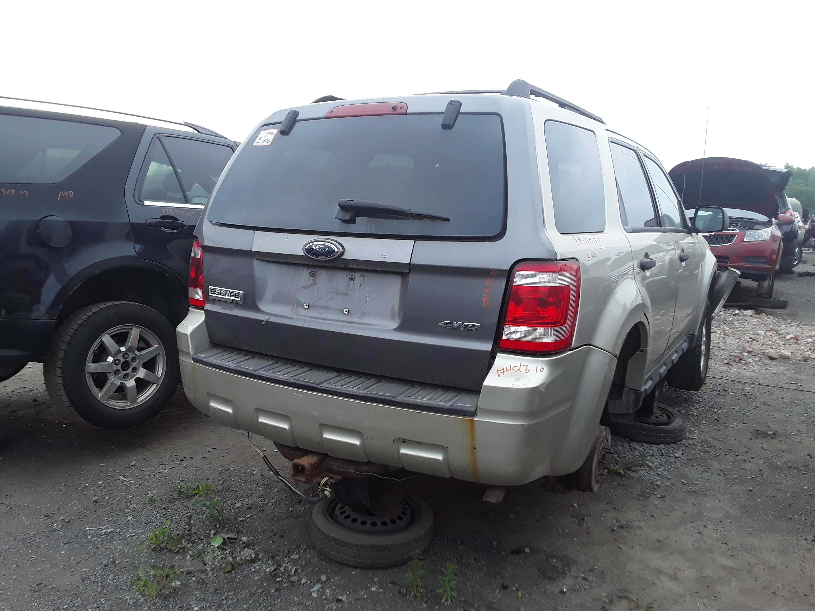 FORD ESCAPE 2010