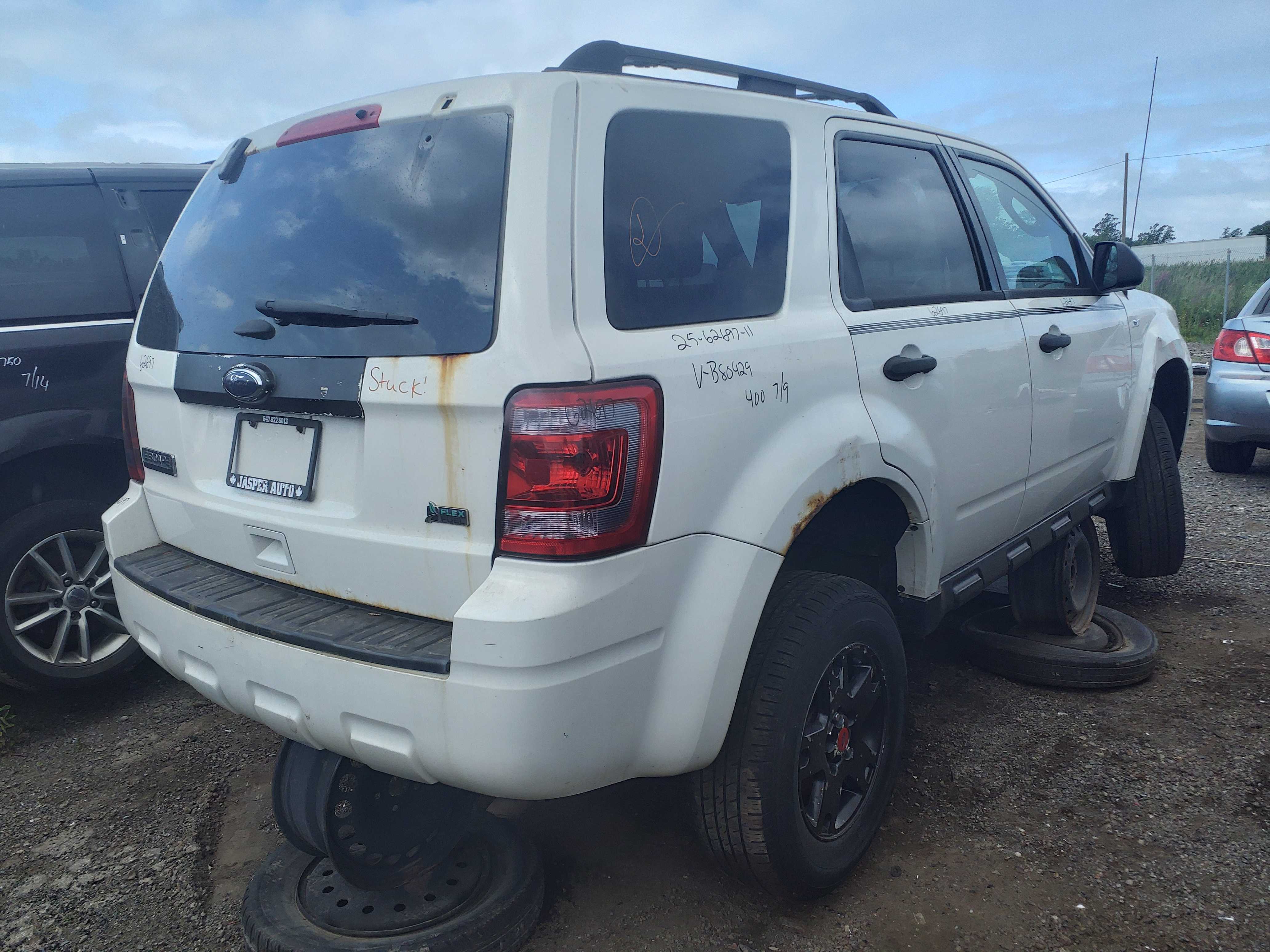 FORD ESCAPE 2011