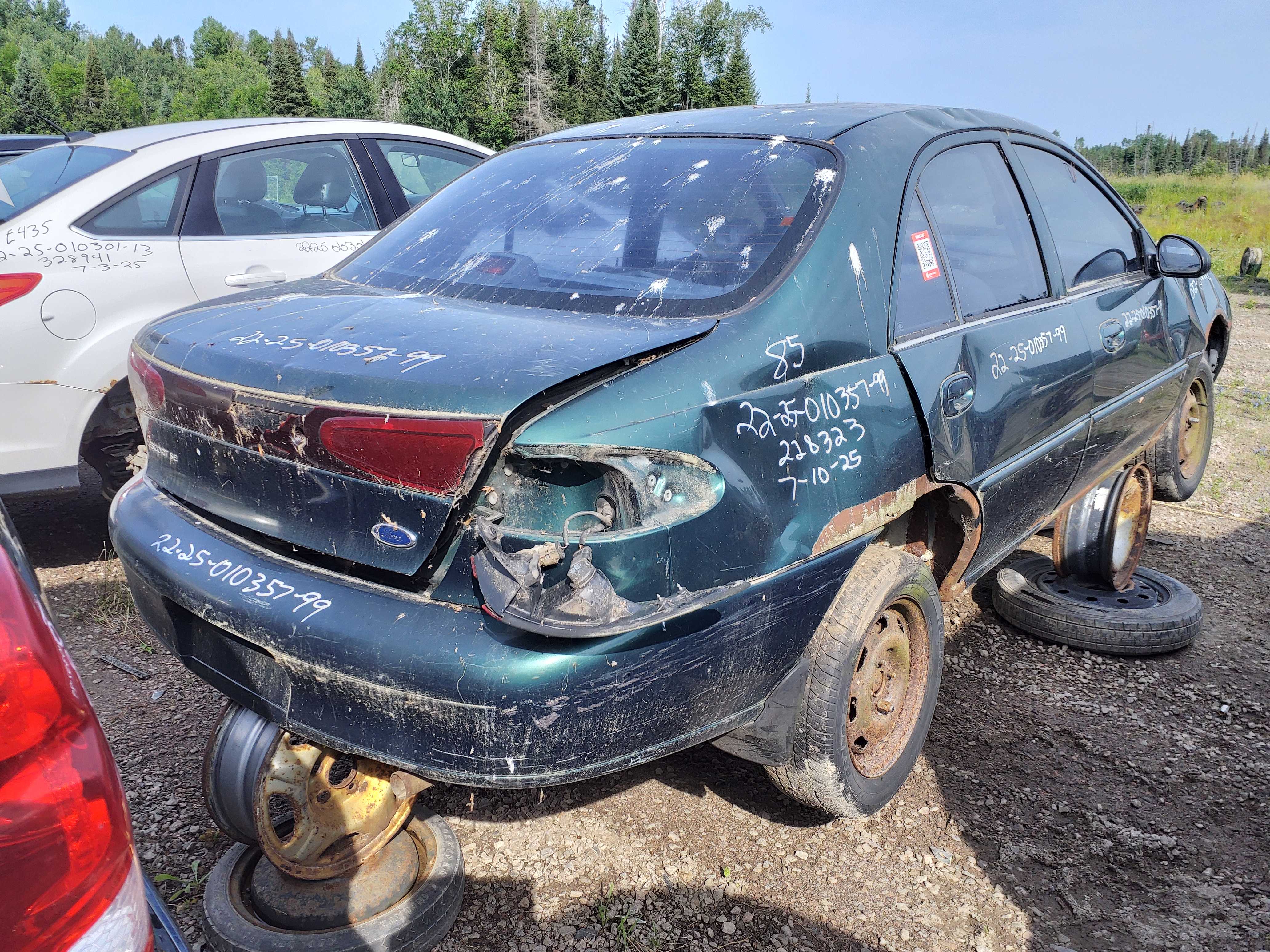 FORD ESCORT 1999
