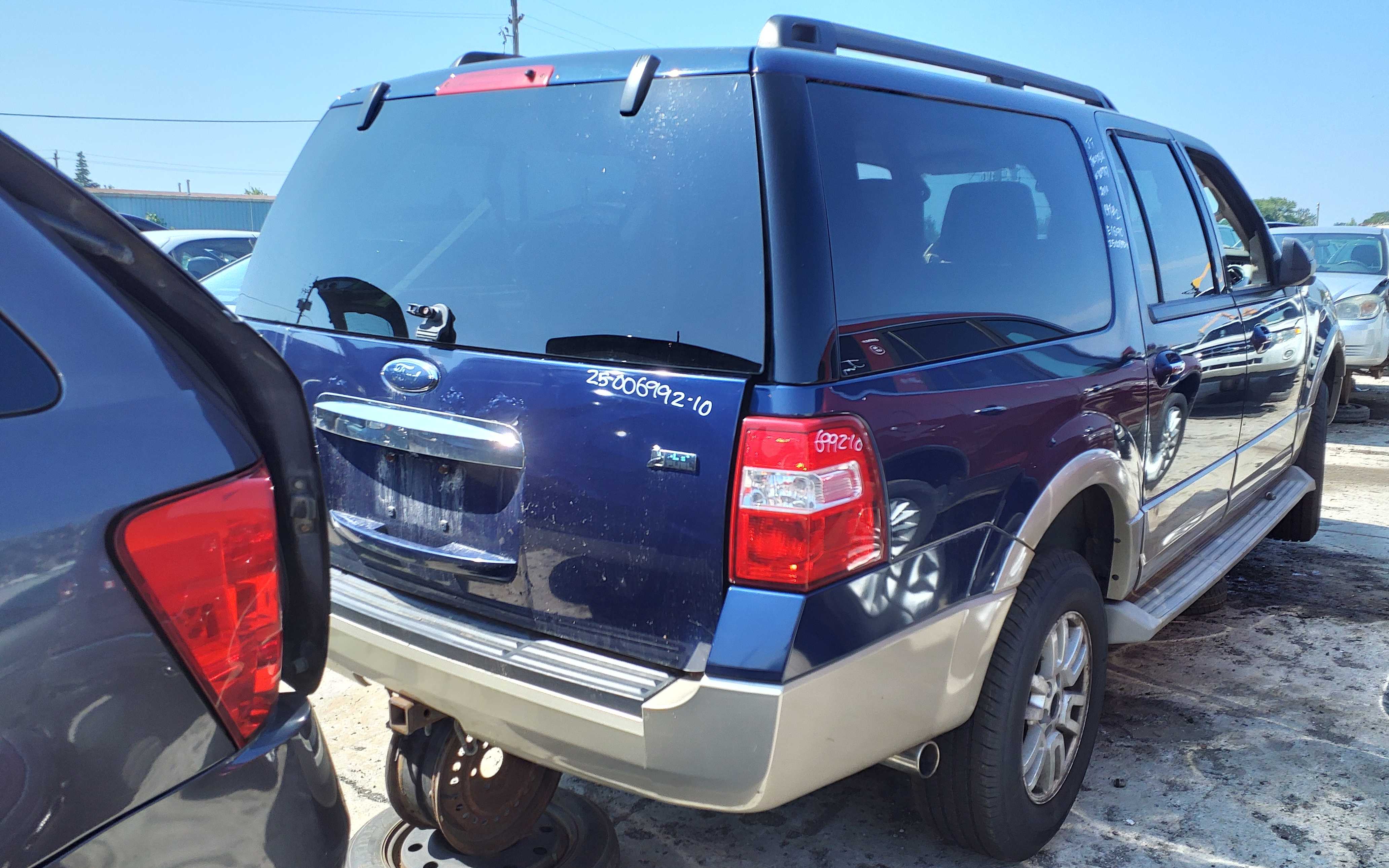 FORD EXPEDITION 2010