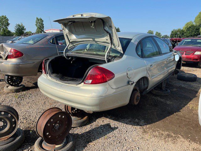 FORD TAURUS 2003