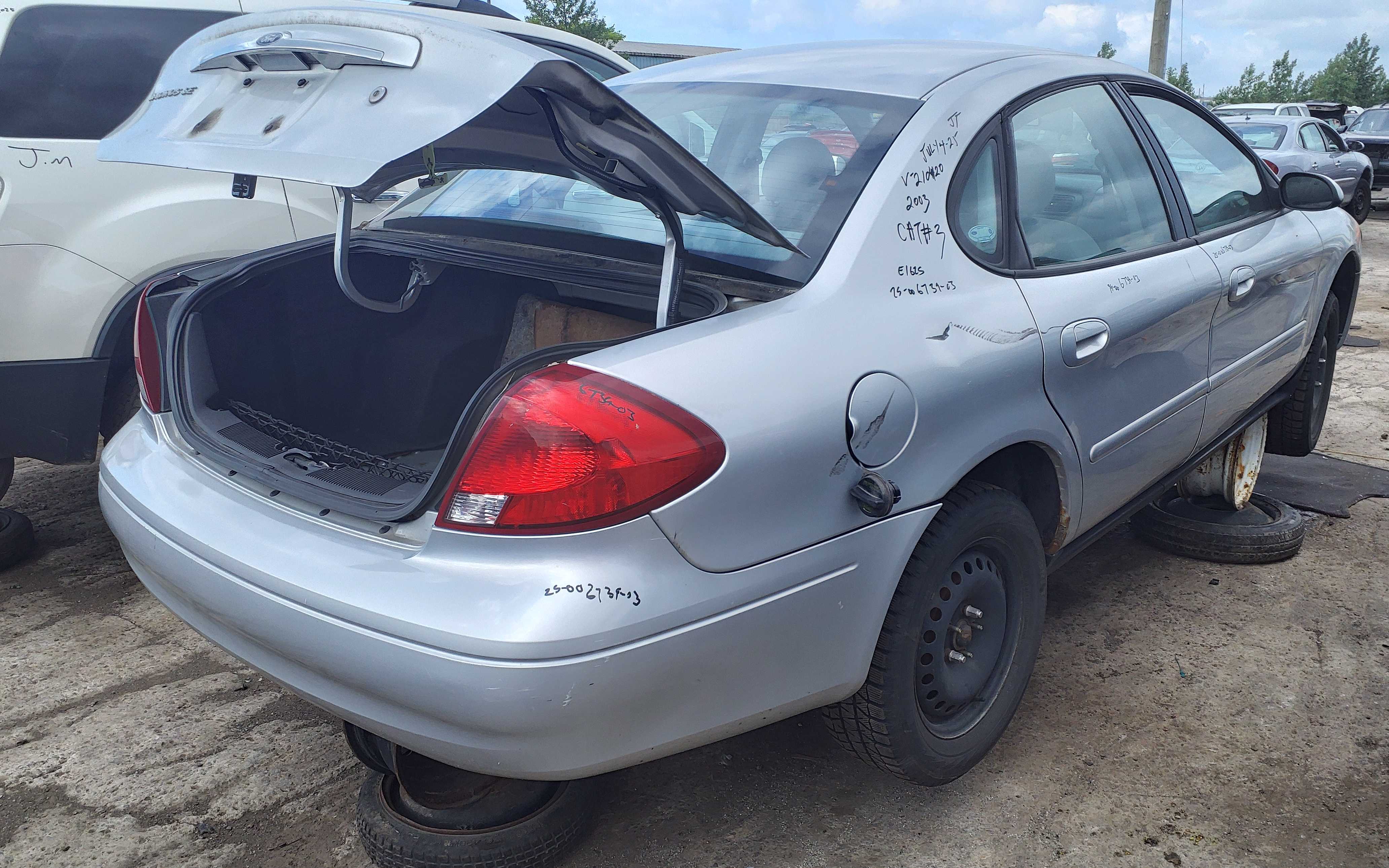 FORD TAURUS 2003
