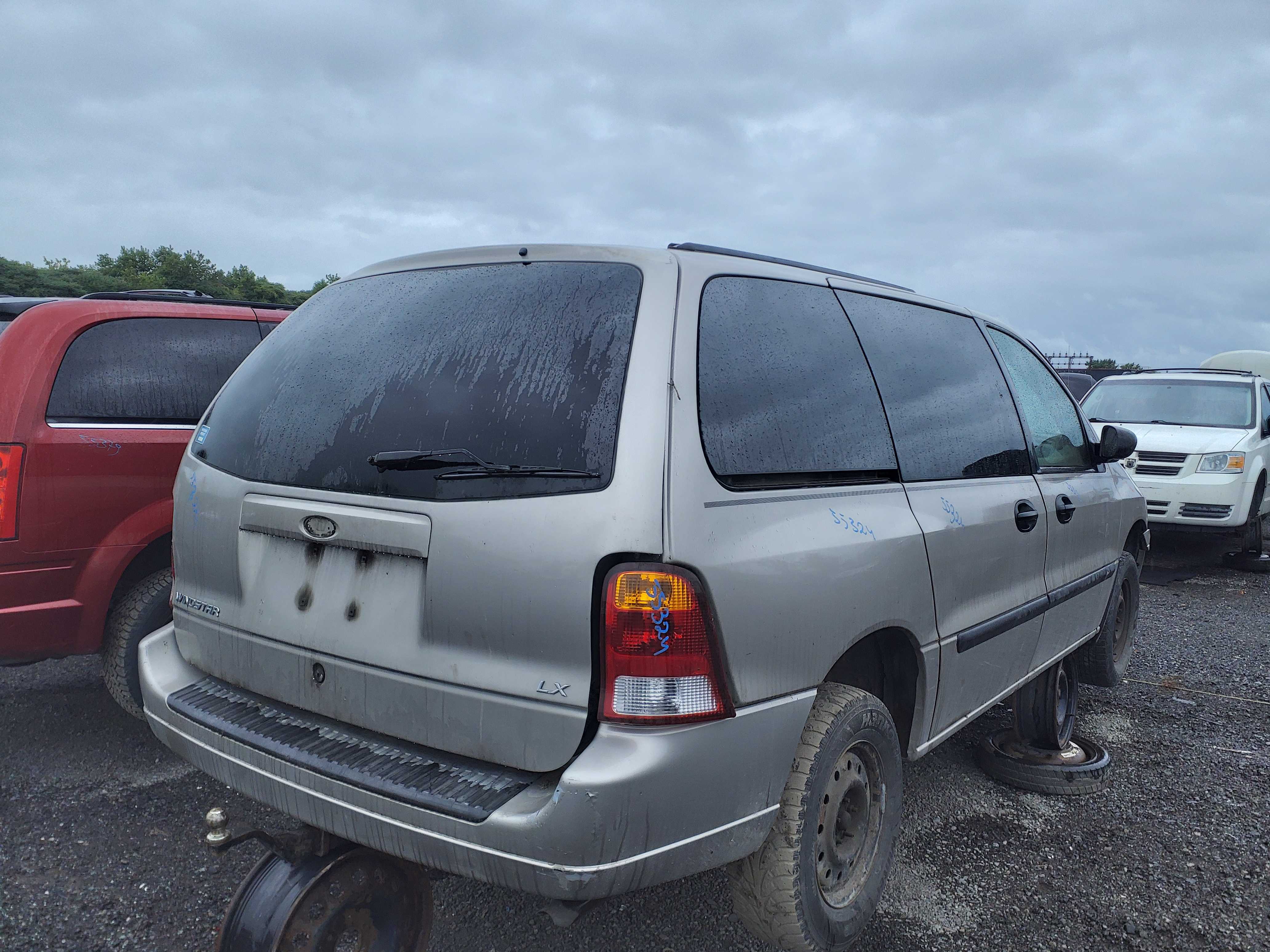 FORD WINDSTAR 2003