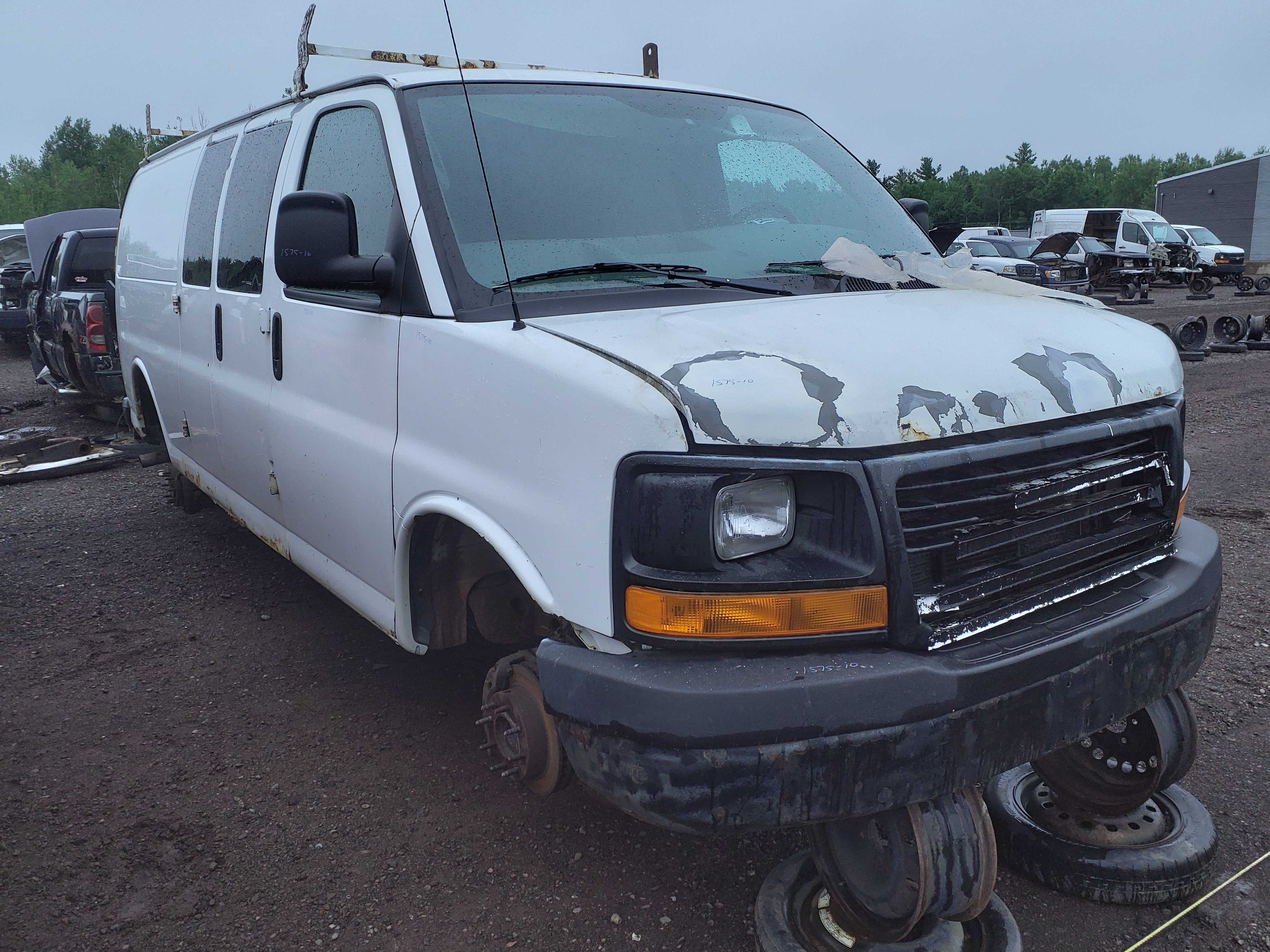 GMC SAVANA CARGO 2010