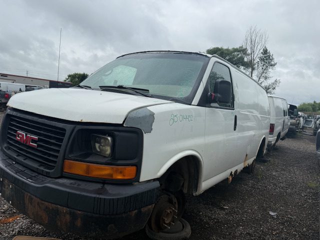 GMC SAVANA CARGO 2011