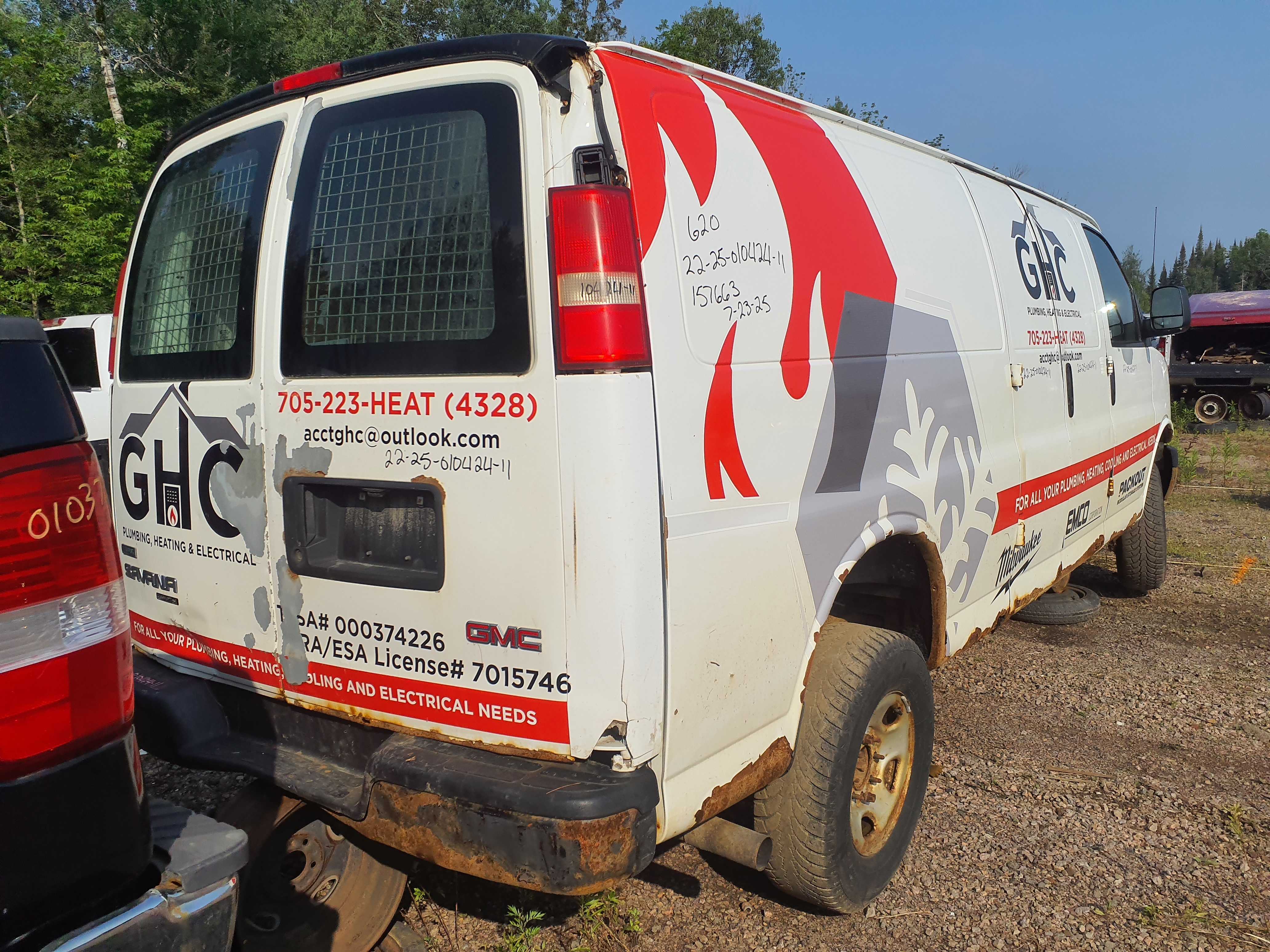 GMC SAVANA CARGO 2011
