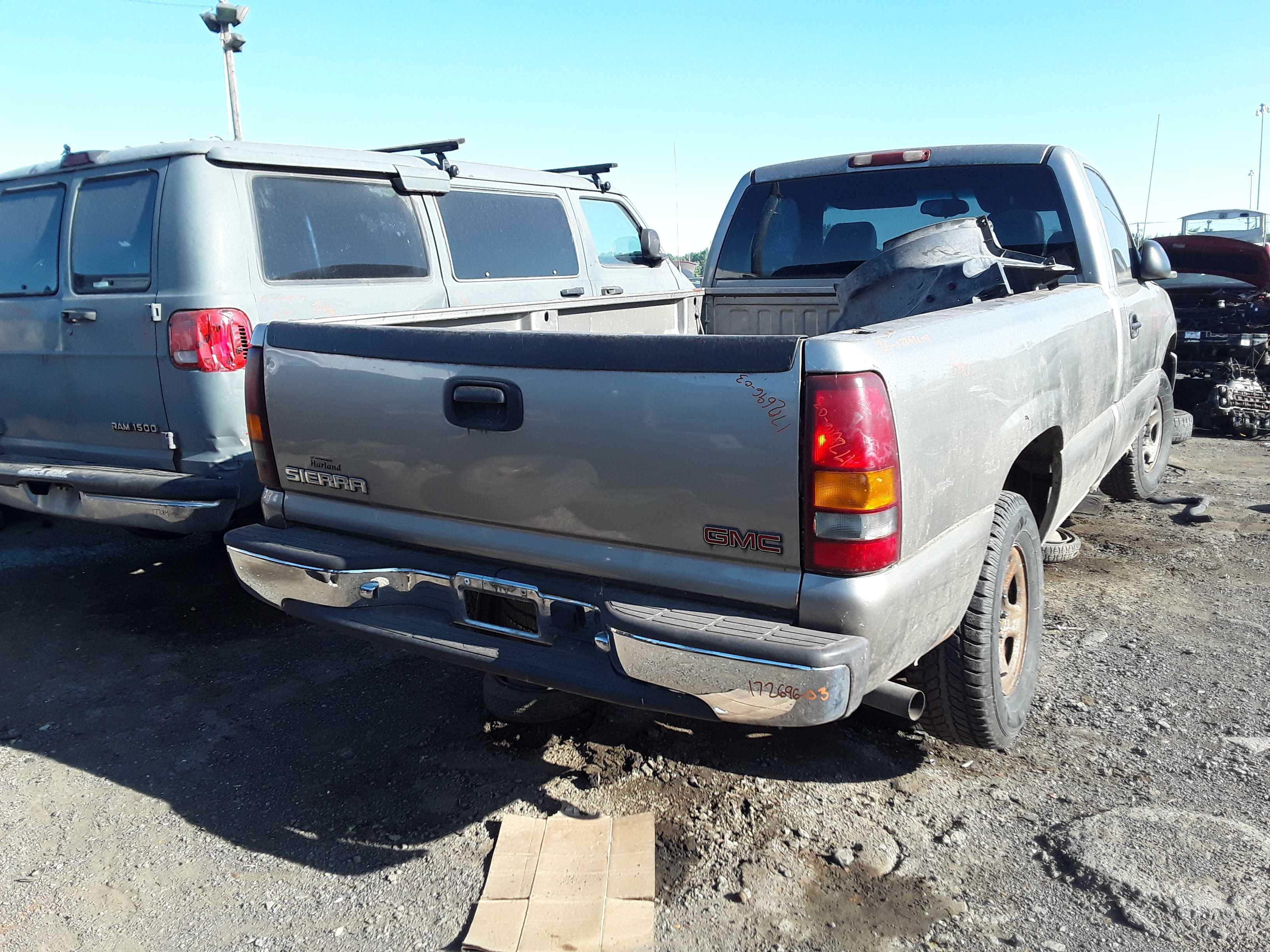 GMC SIERRA 1500 2003