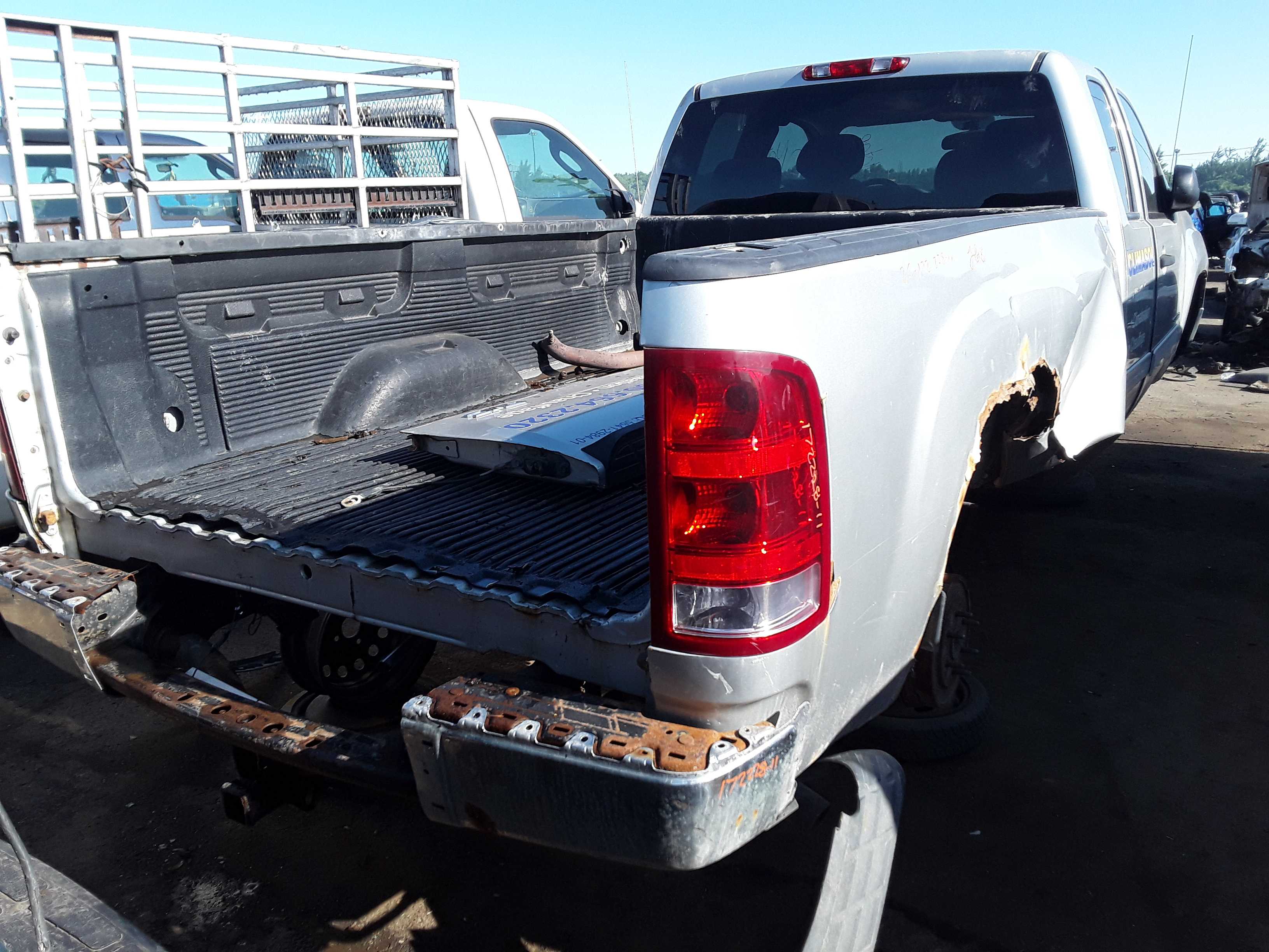 GMC SIERRA 1500 2011
