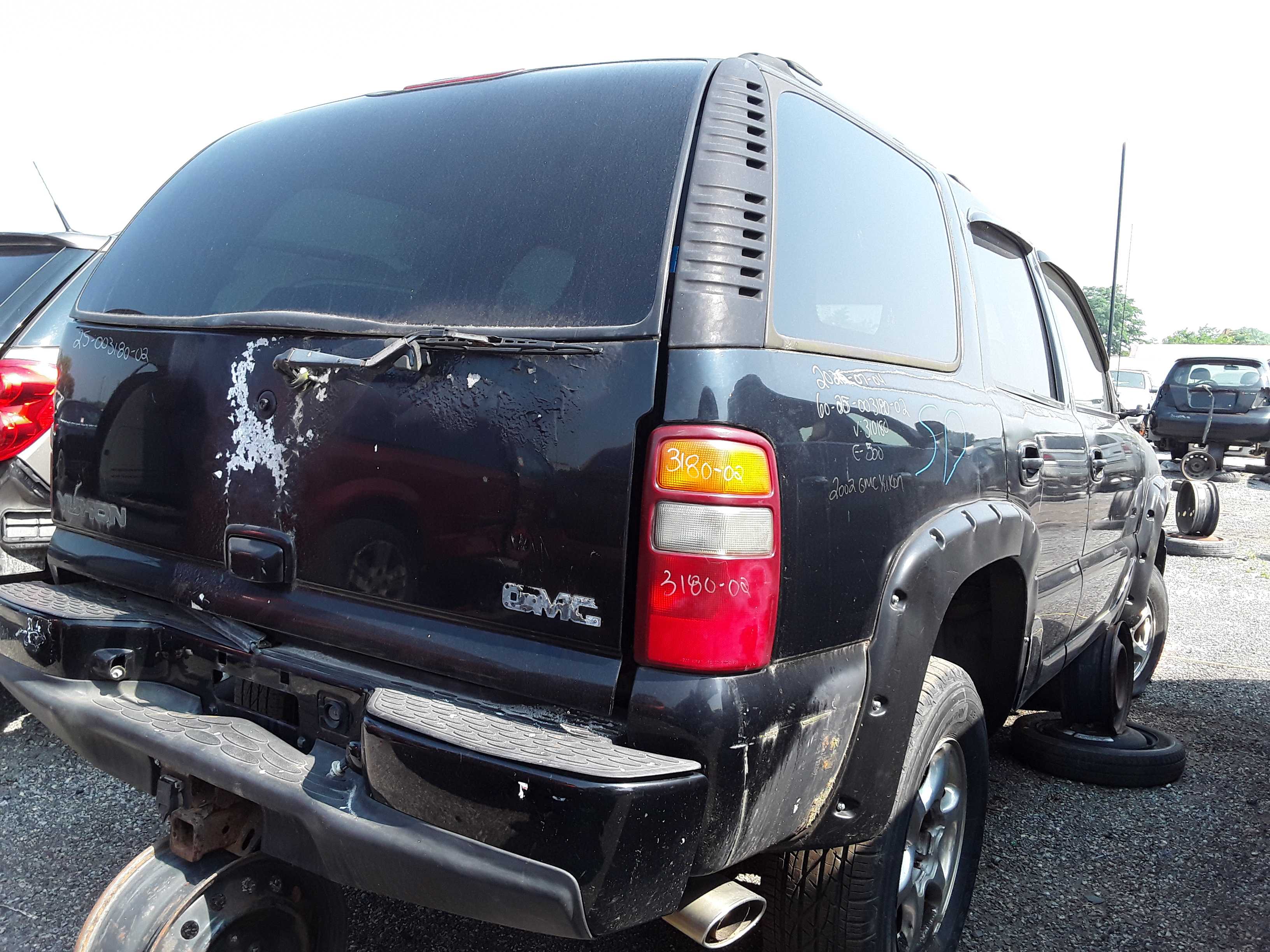 GMC YUKON 2002