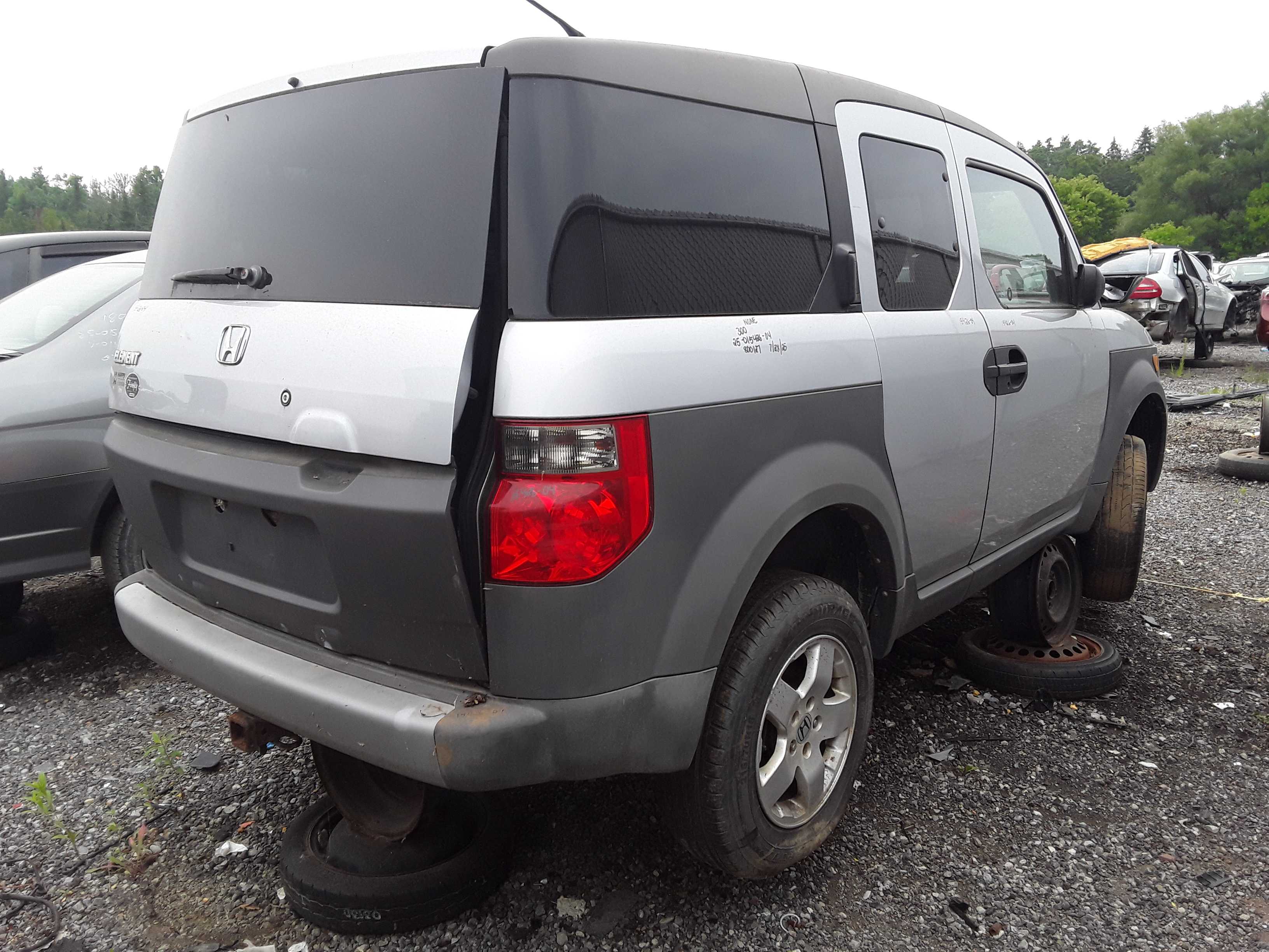 HONDA ELEMENT 2004
