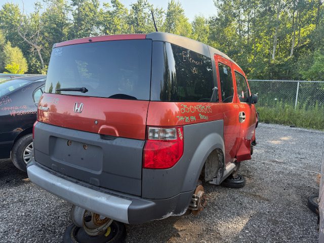 HONDA ELEMENT 2005