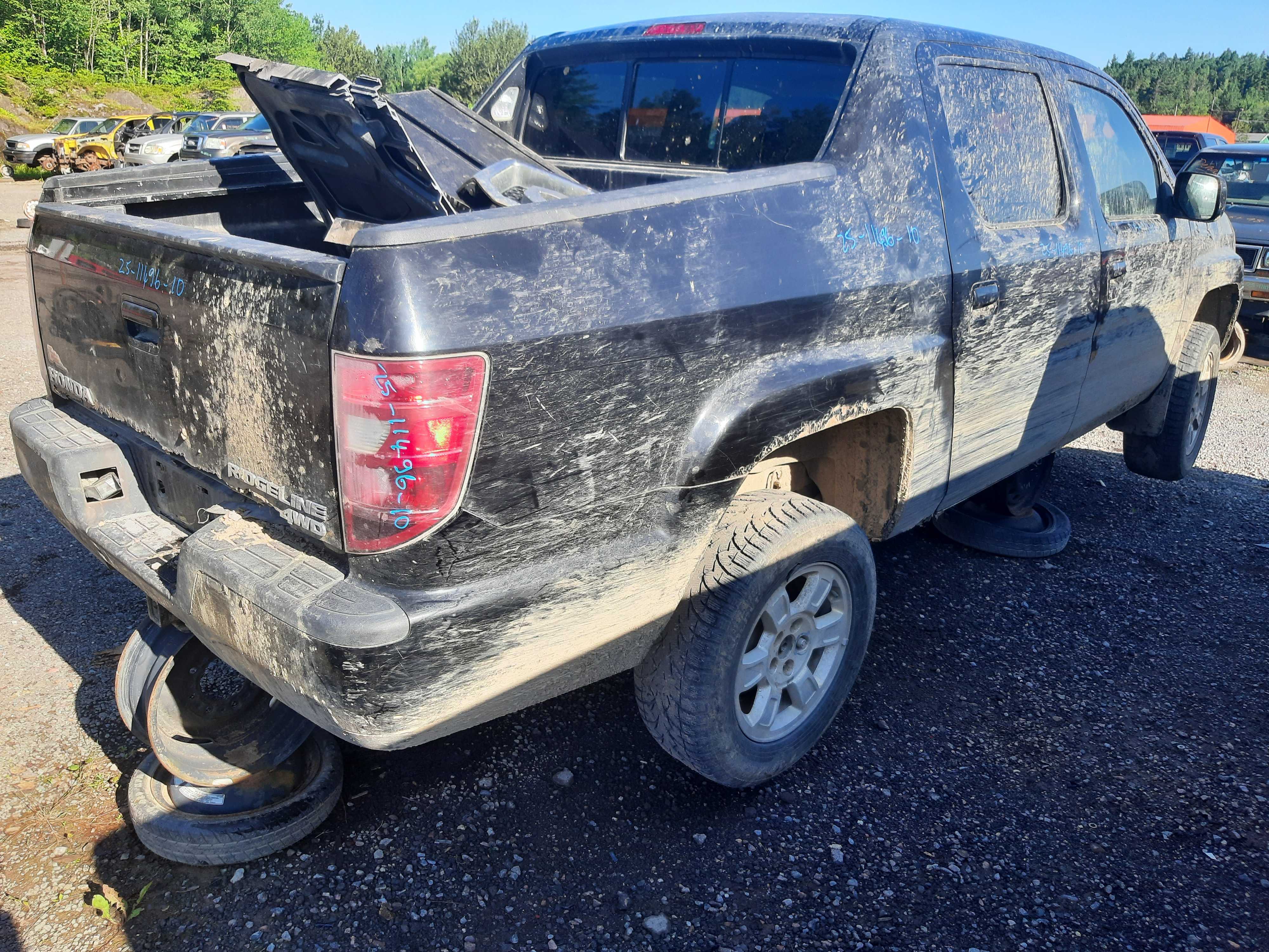 HONDA RIDGELINE 2010