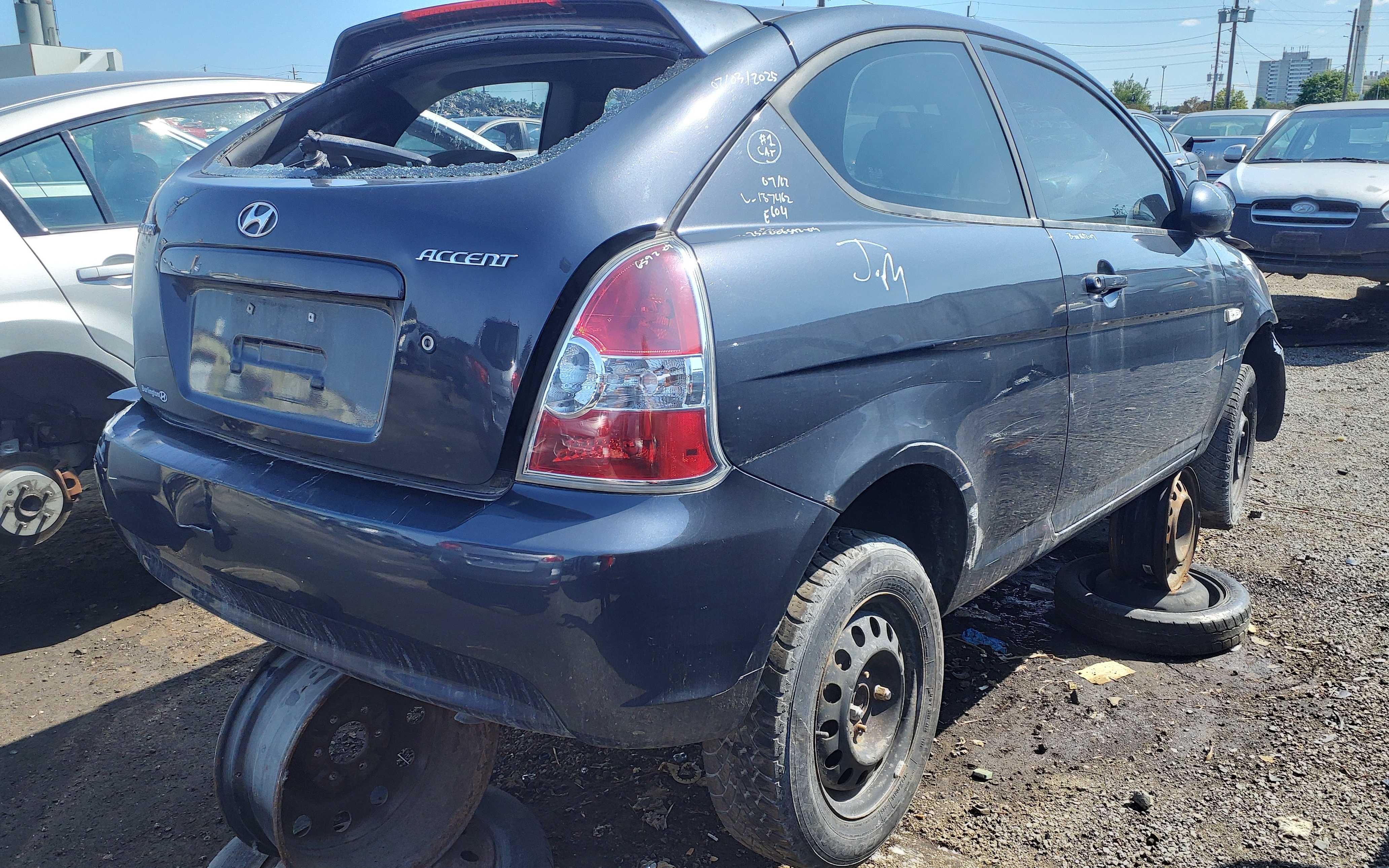 HYUNDAI ACCENT 2009
