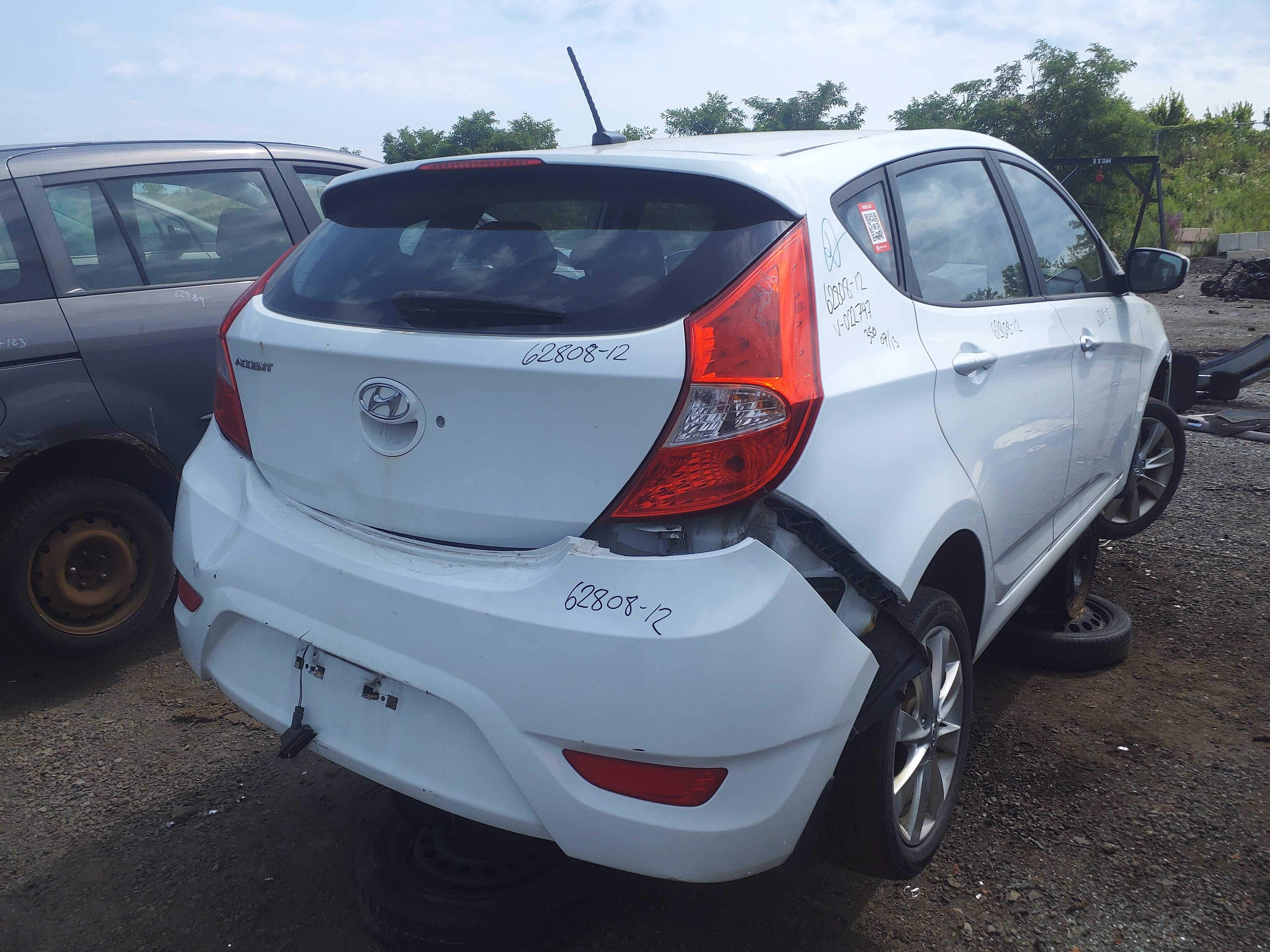 HYUNDAI ACCENT 2012