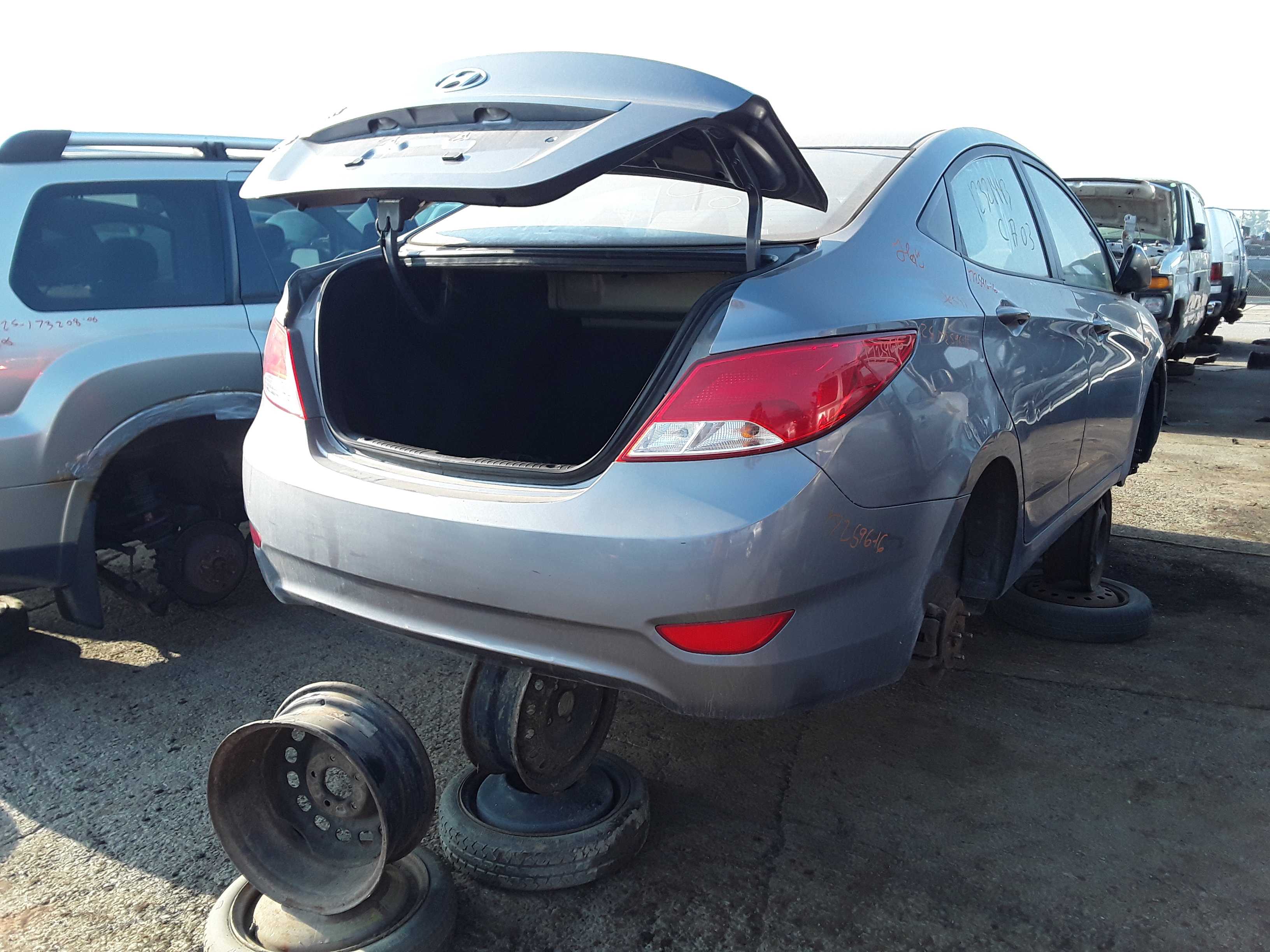 HYUNDAI ACCENT 2016