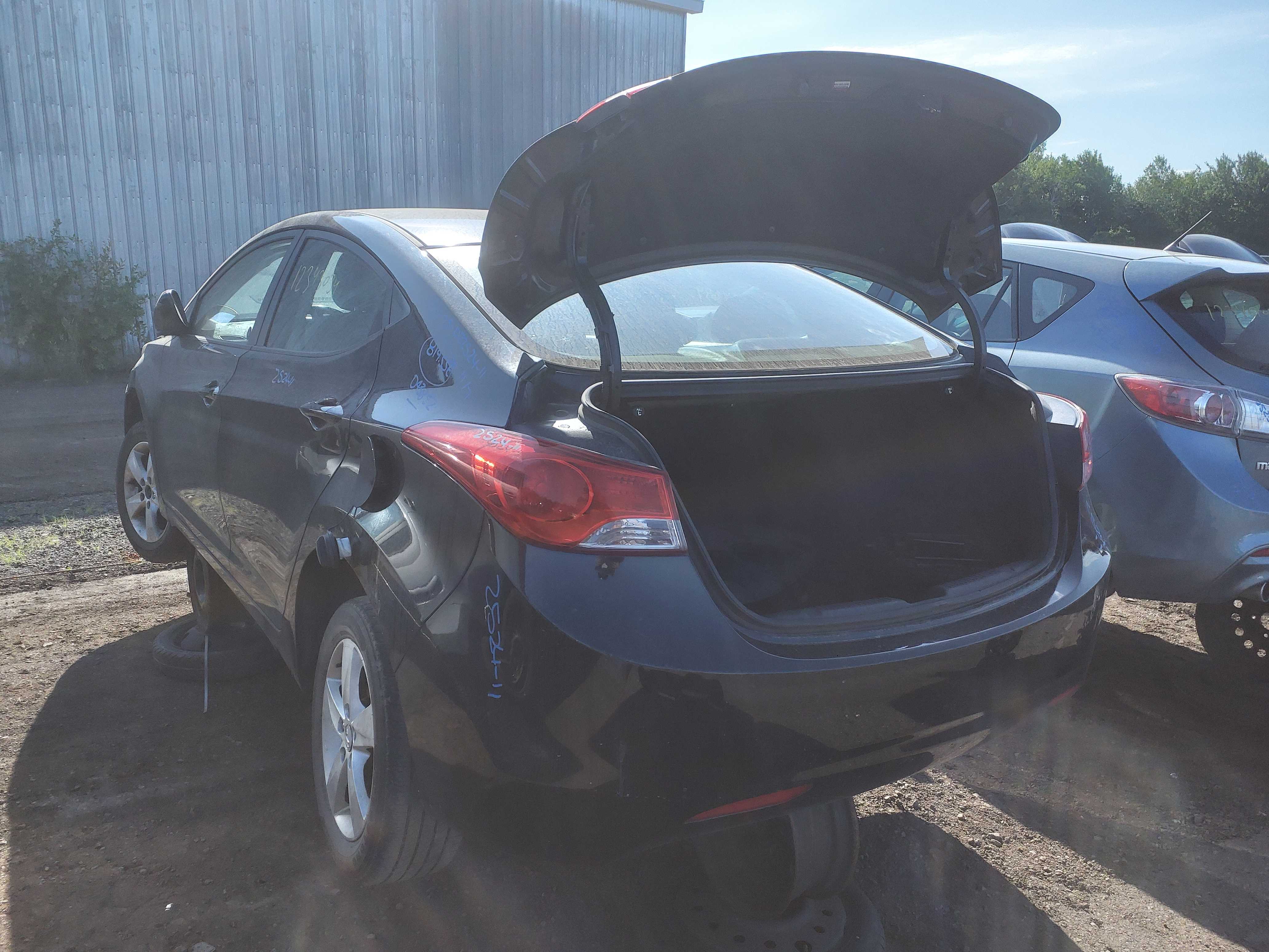 HYUNDAI ELANTRA 2011