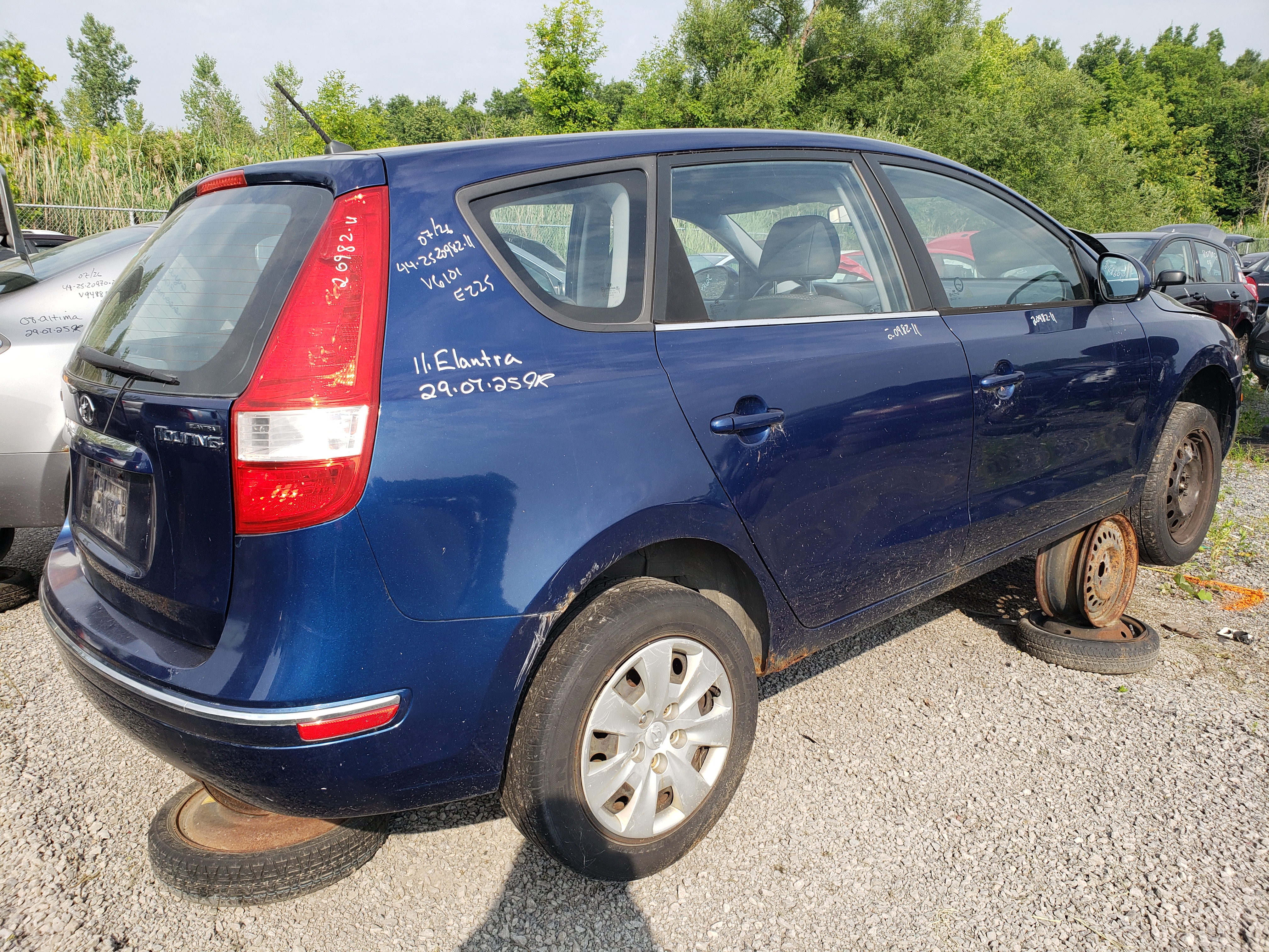 HYUNDAI ELANTRA 2011