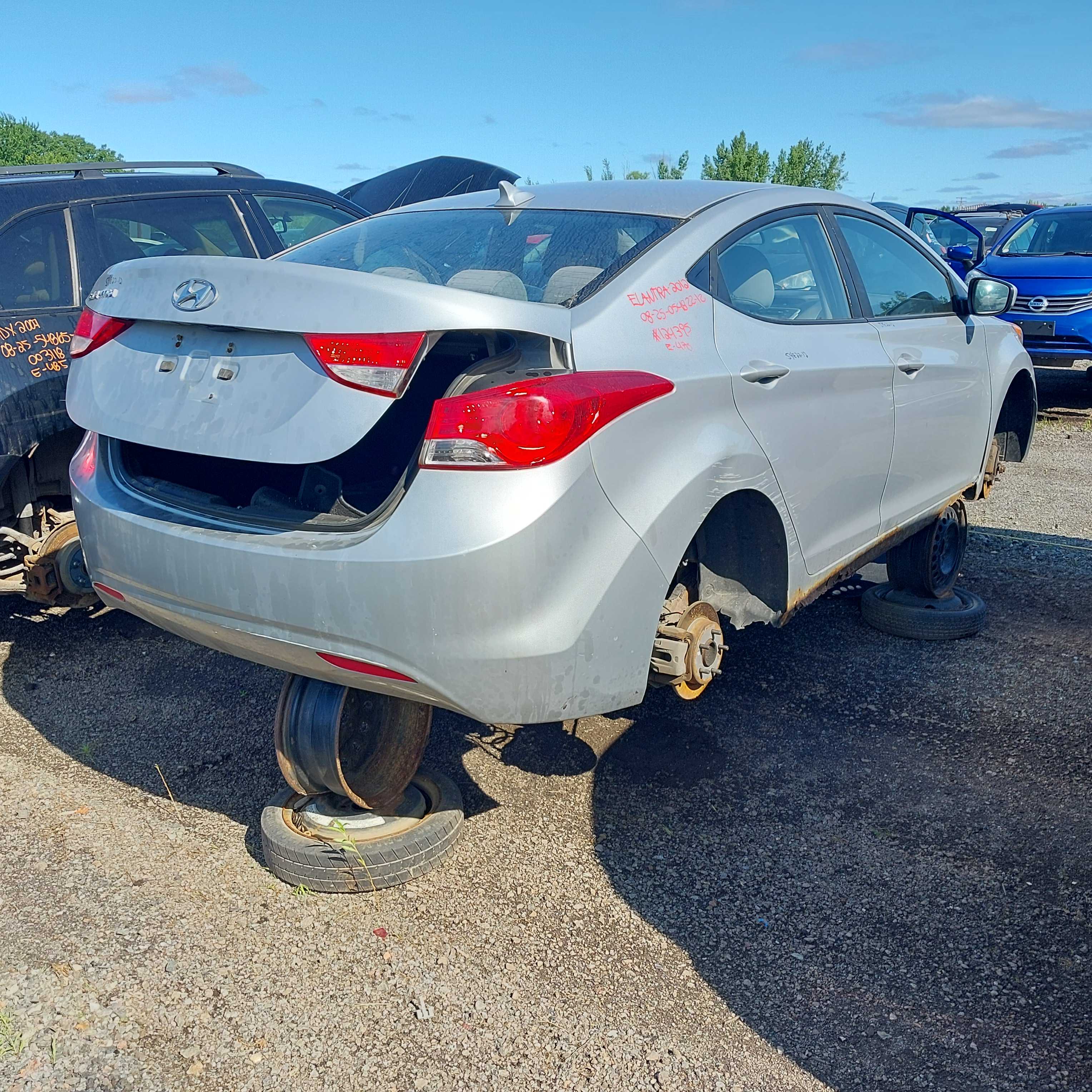 HYUNDAI ELANTRA 2012