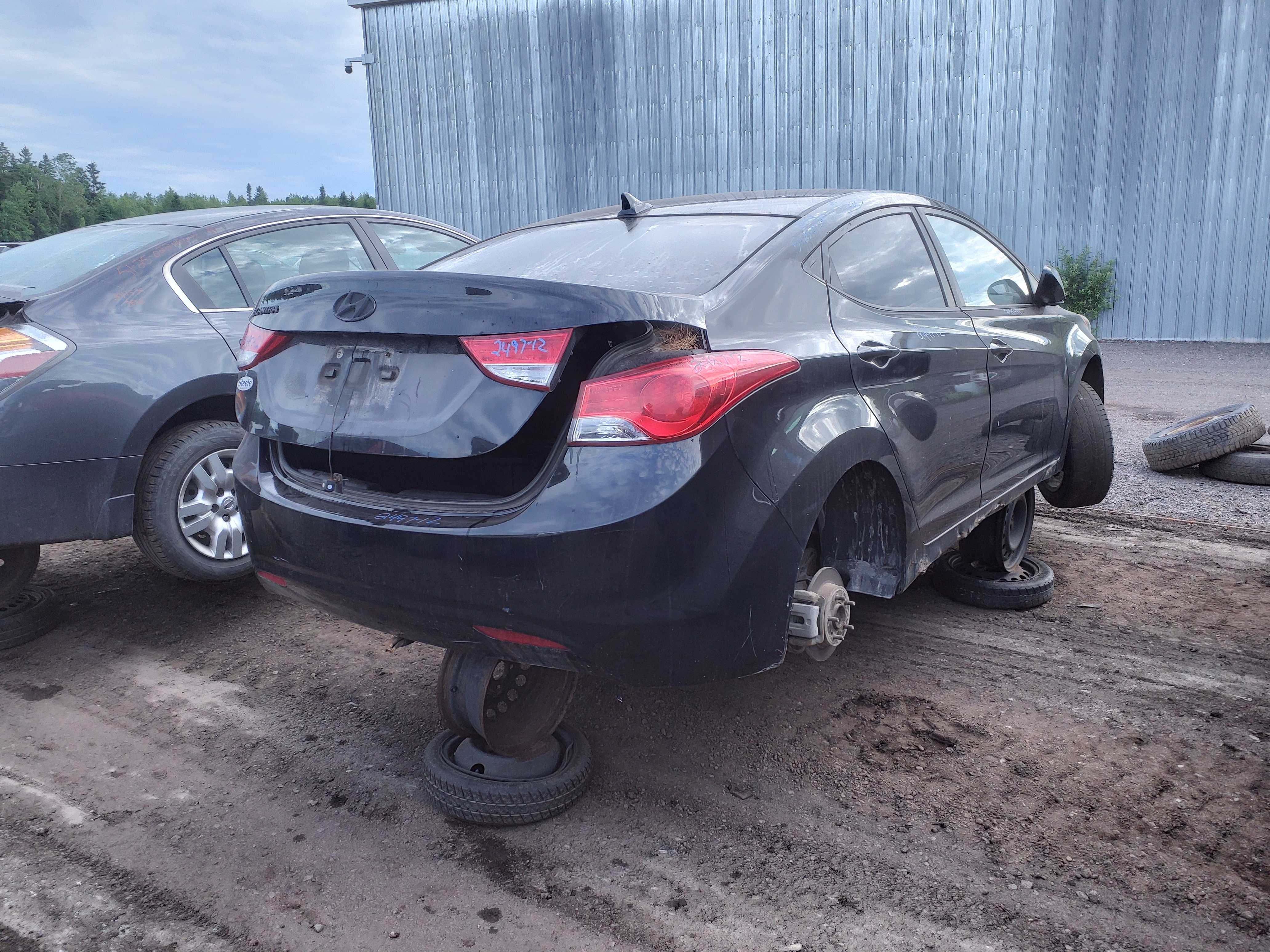 HYUNDAI ELANTRA 2012