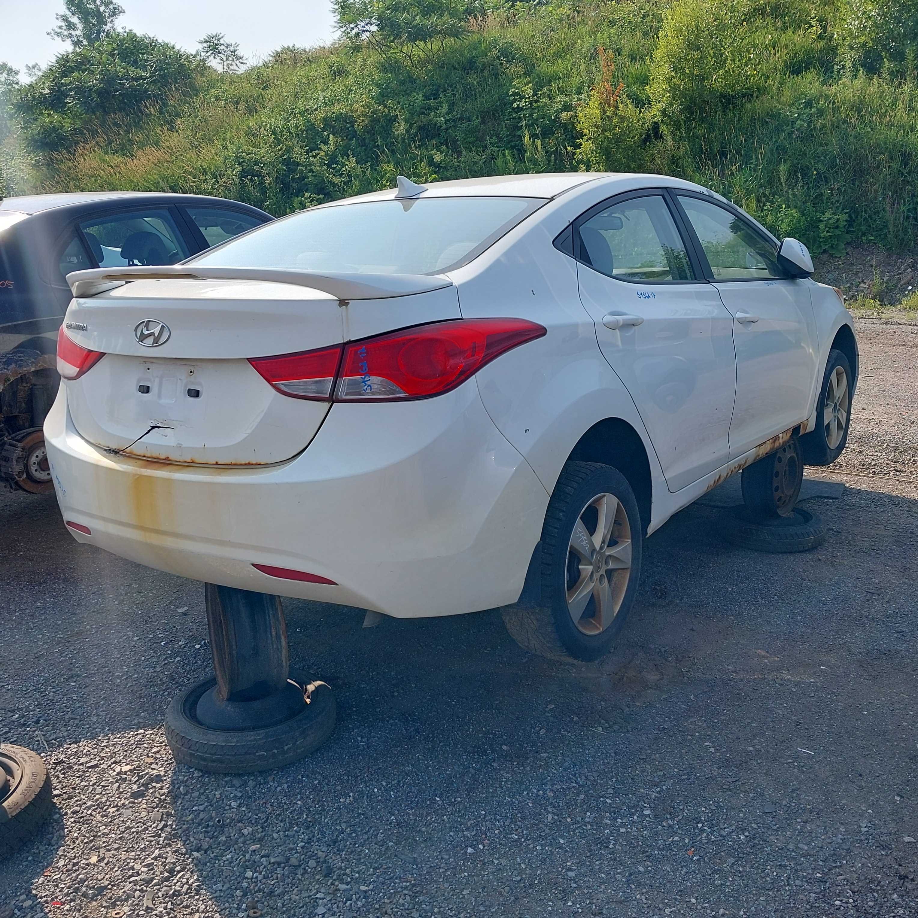 HYUNDAI ELANTRA 2012