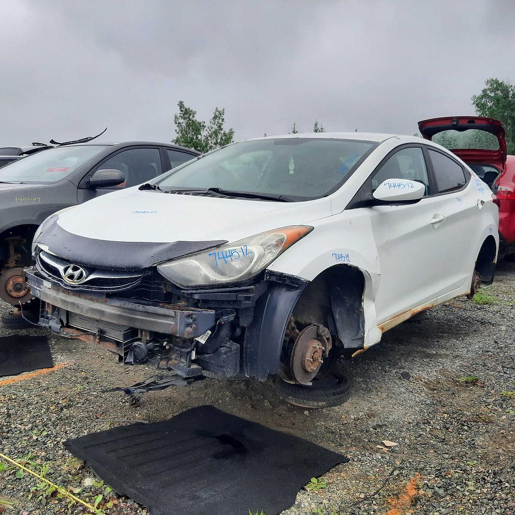 HYUNDAI ELANTRA 2012