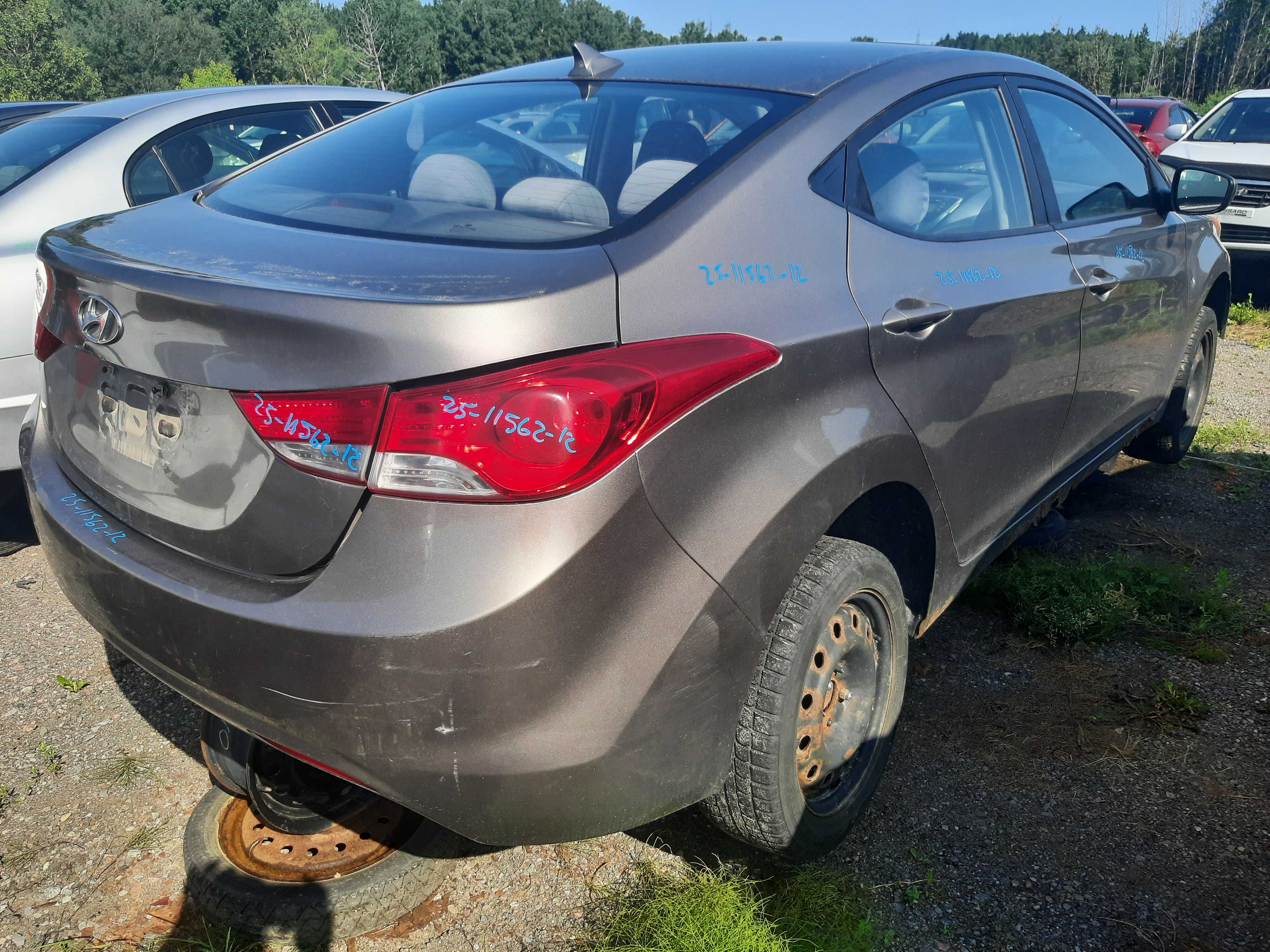 HYUNDAI ELANTRA 2012
