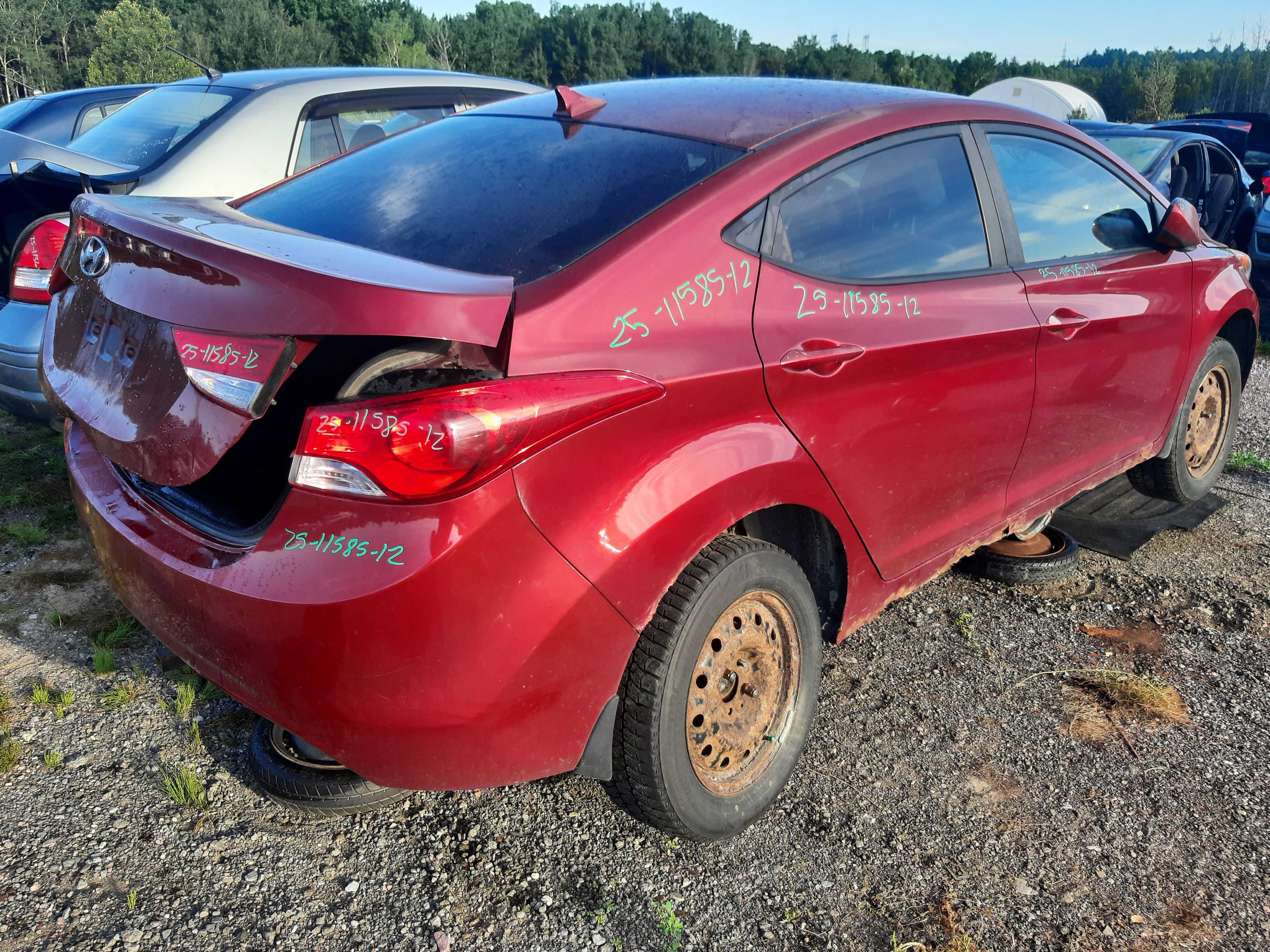 HYUNDAI ELANTRA 2012