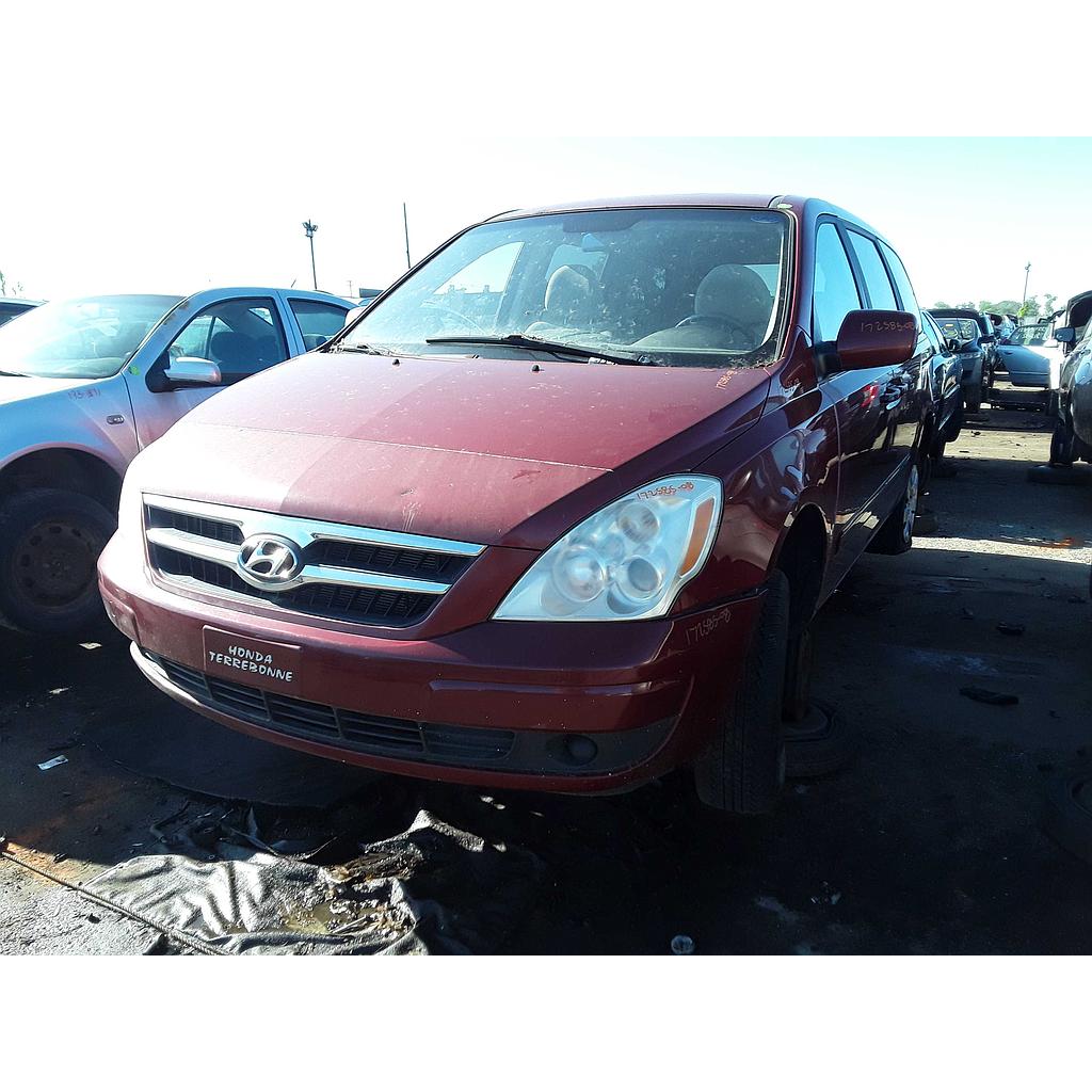 HYUNDAI ENTOURAGE 2008
