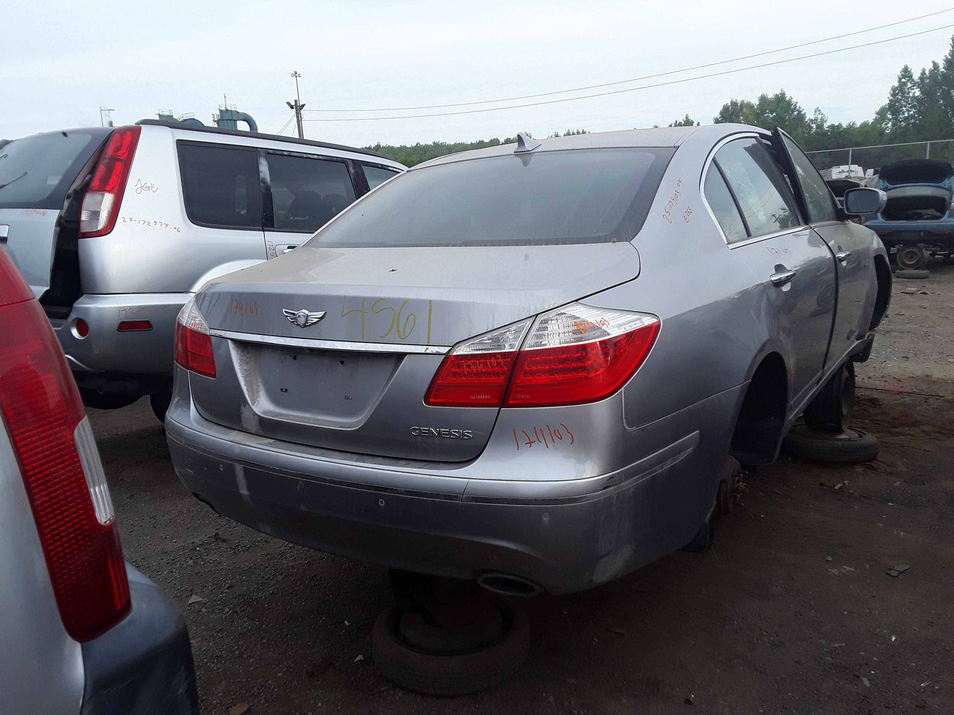 HYUNDAI GENESIS 2009