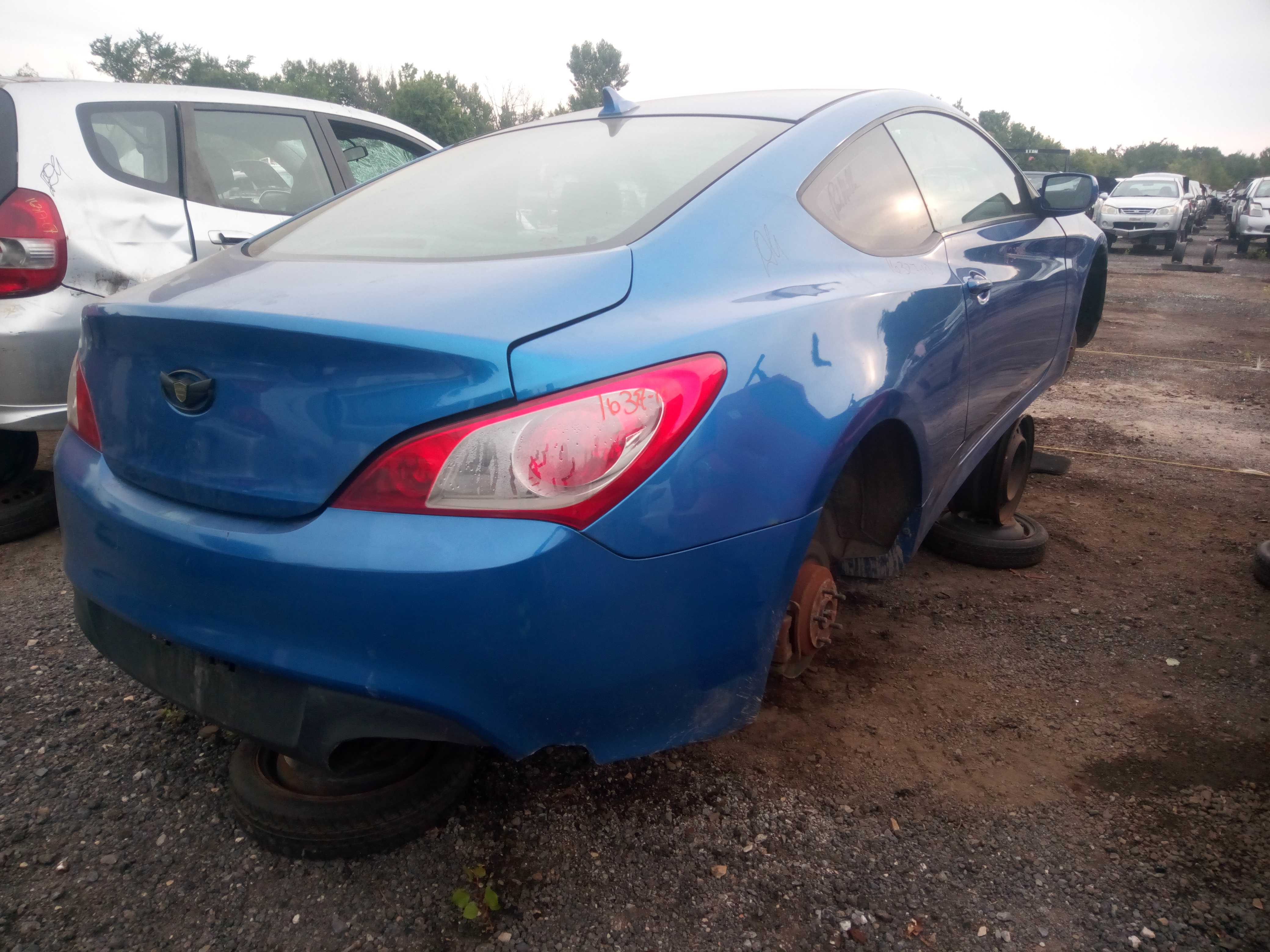 HYUNDAI GENESIS 2010