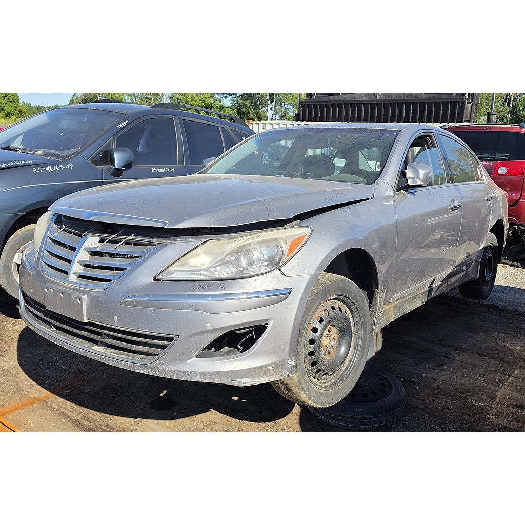 HYUNDAI GENESIS 2012