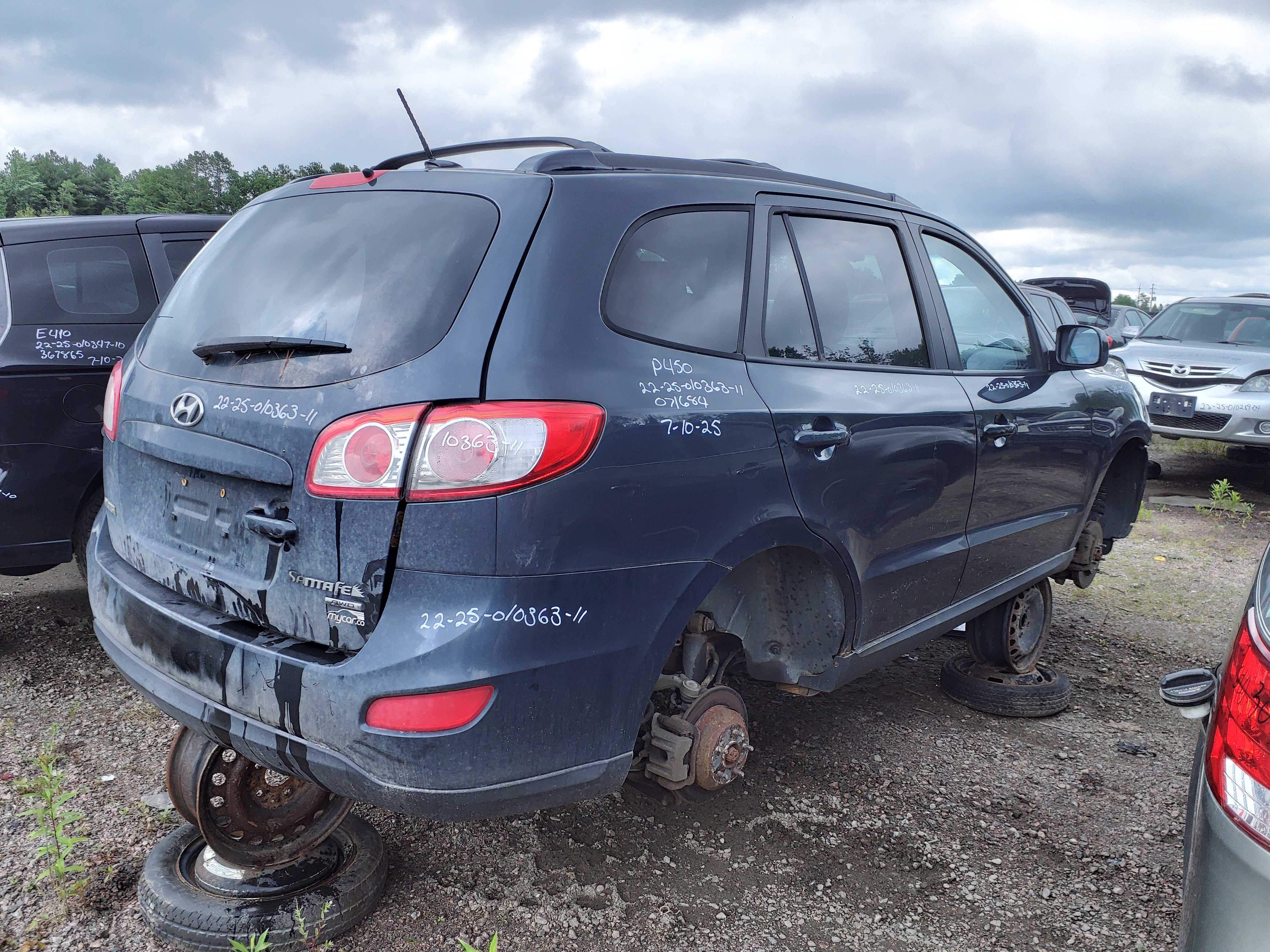HYUNDAI SANTA FE 2011