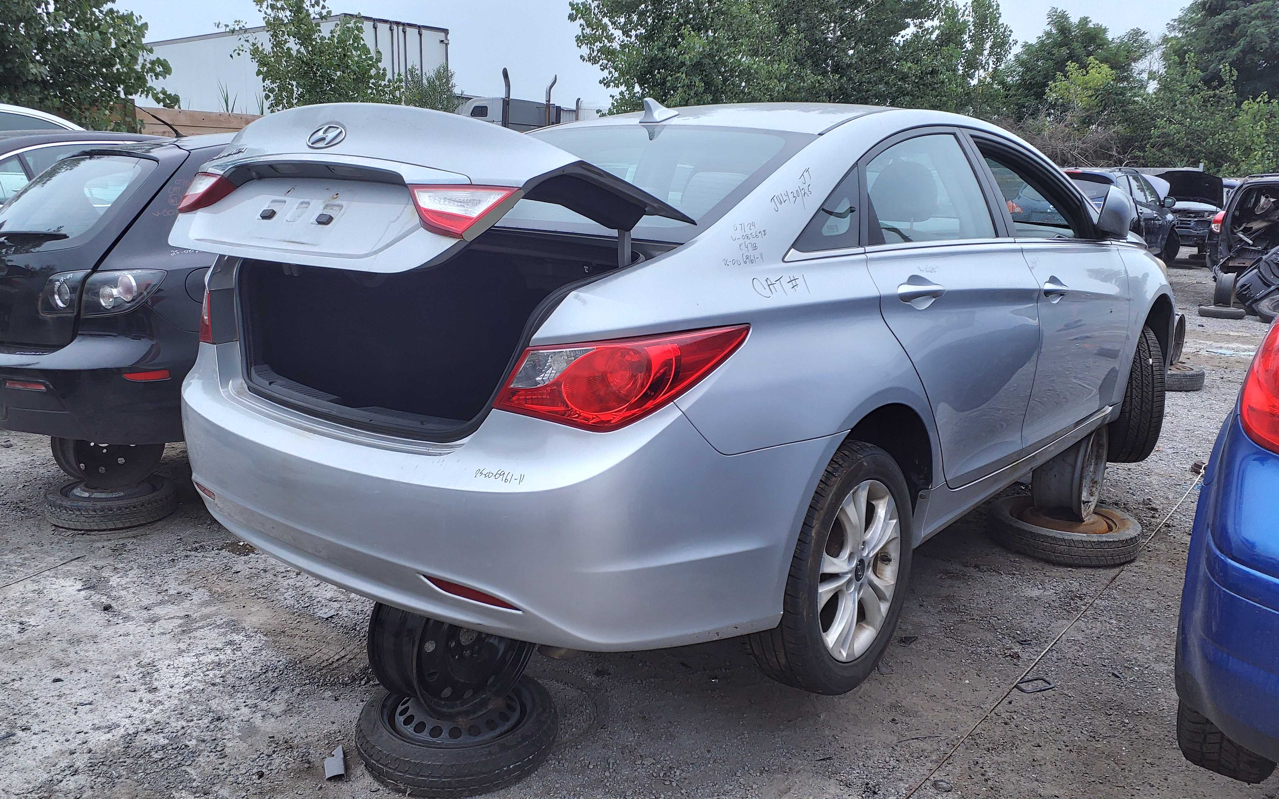 HYUNDAI SONATA 2011
