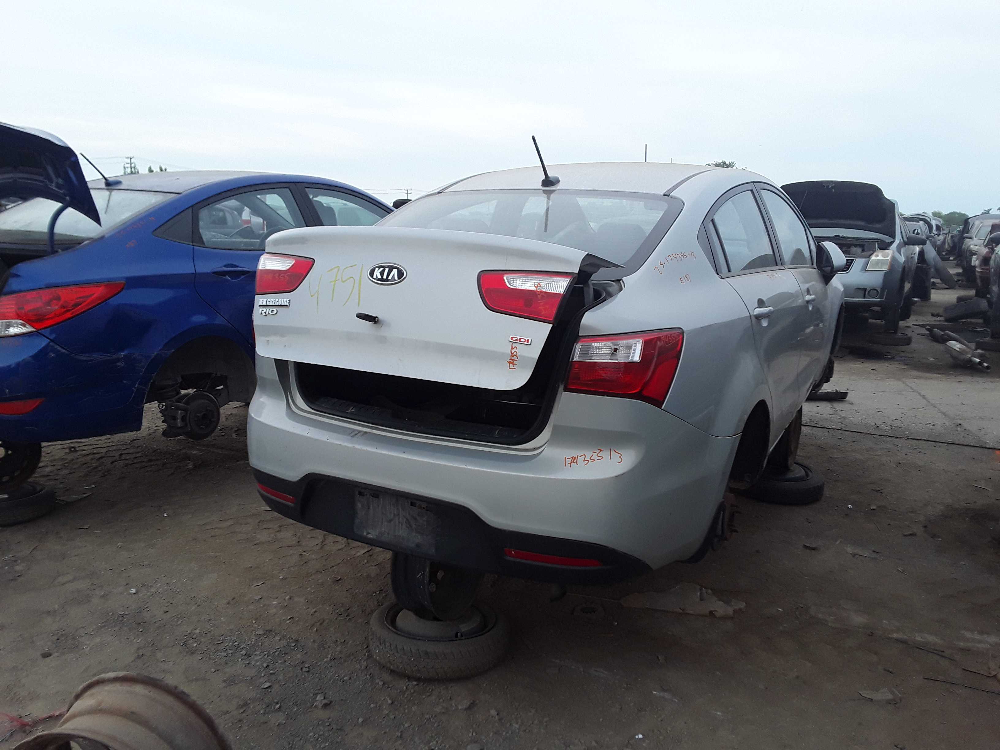 KIA RIO 2013