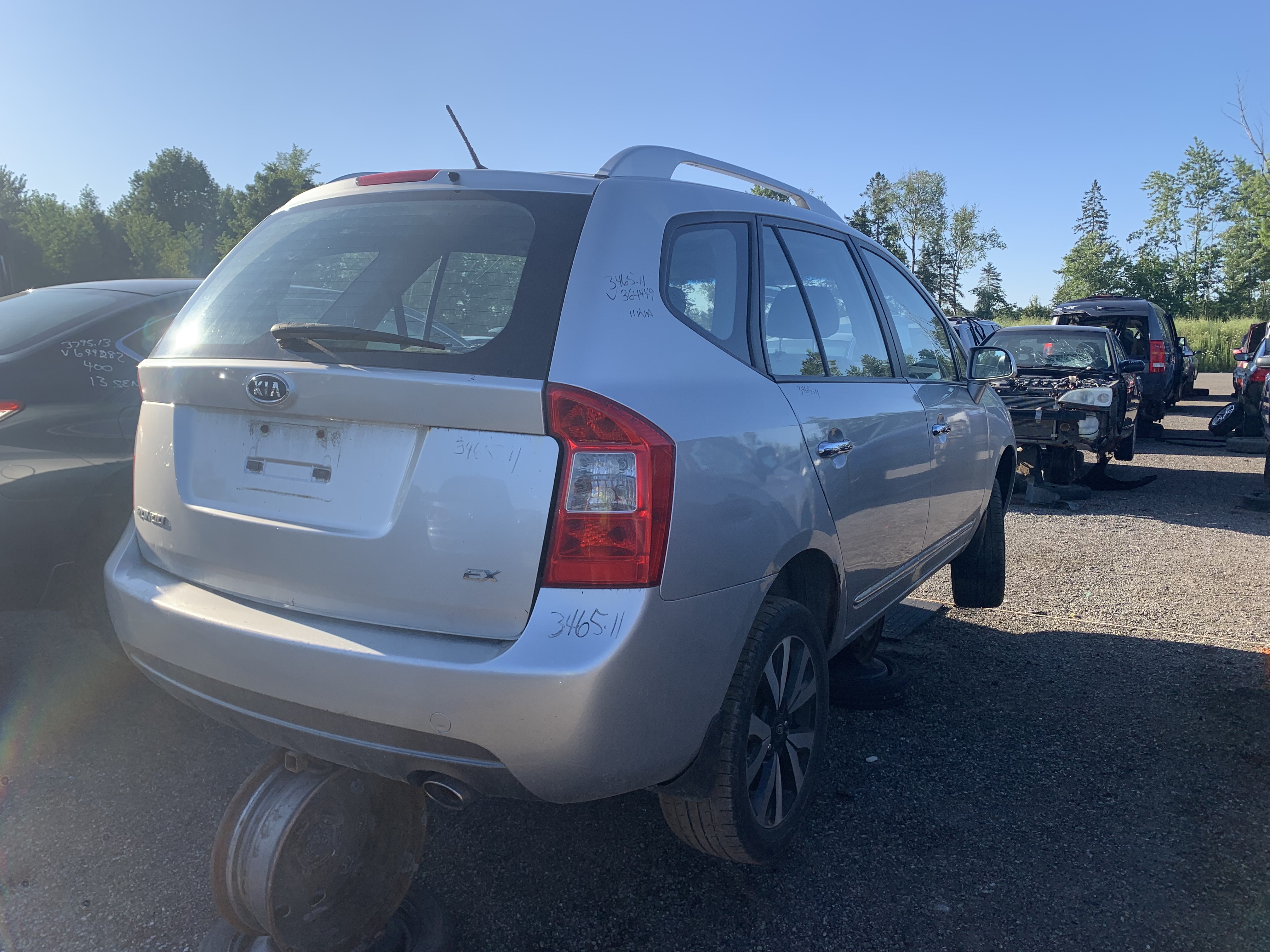 KIA RONDO 2011