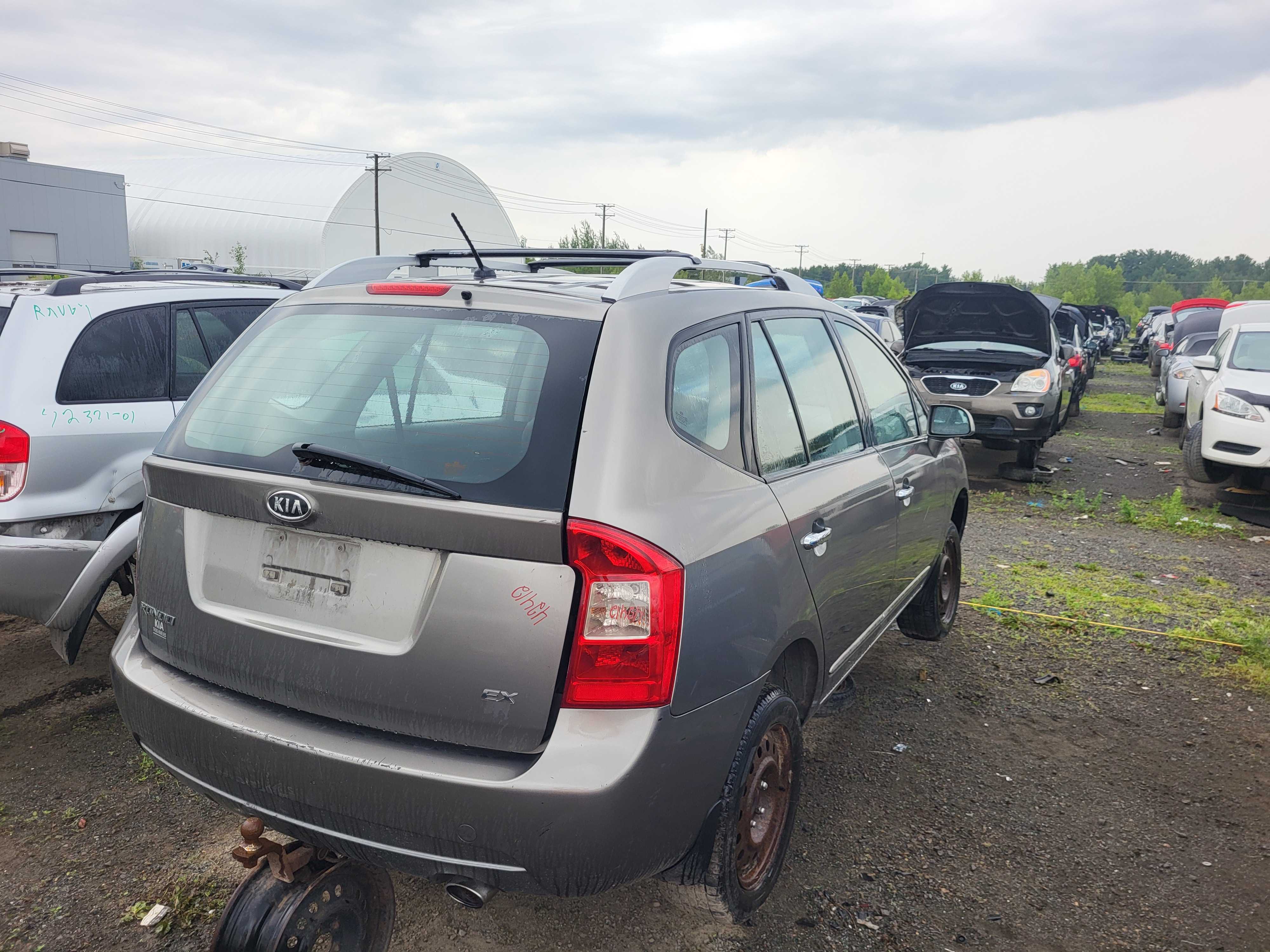 KIA RONDO 2012