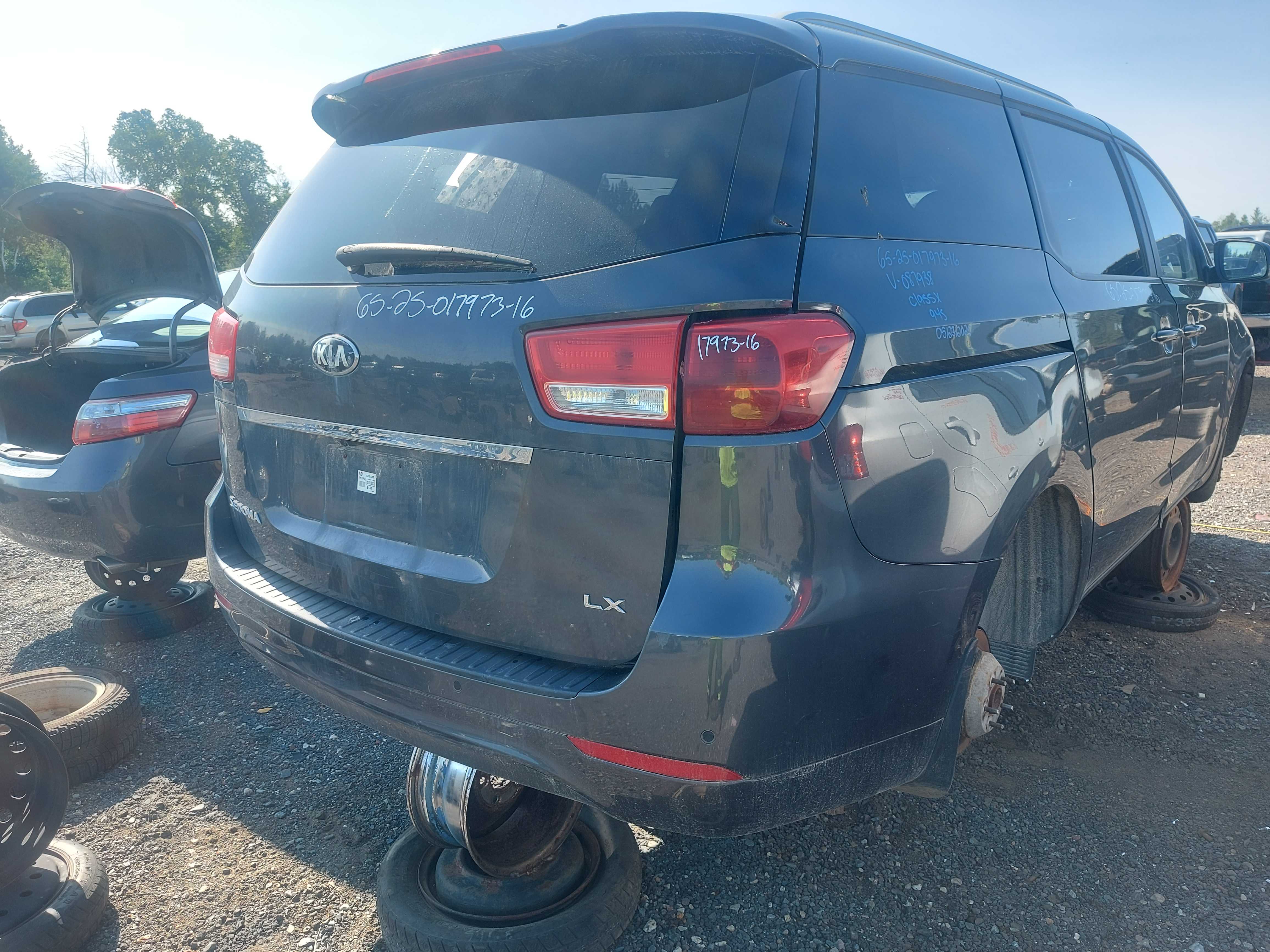 KIA SEDONA 2016