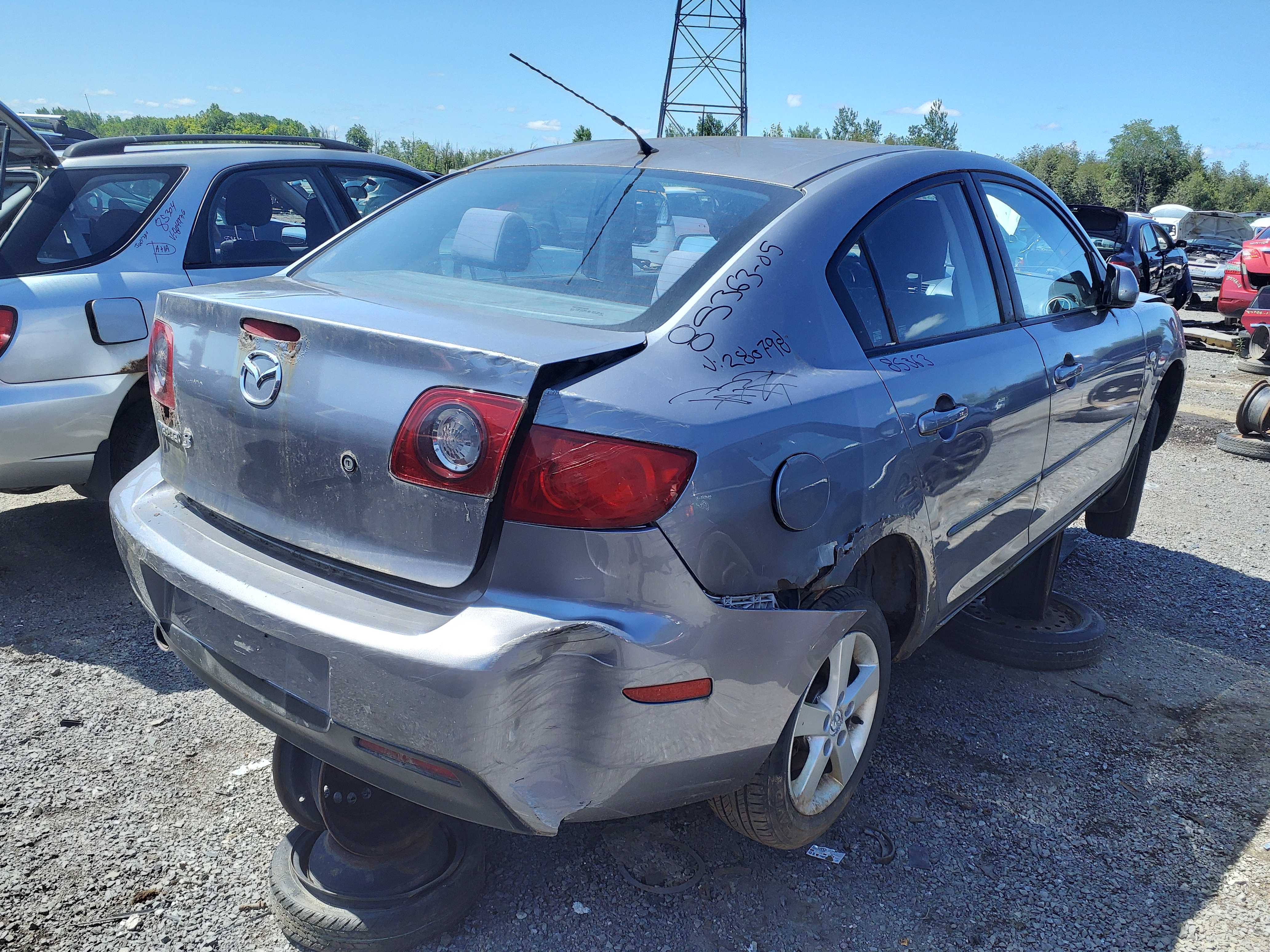 MAZDA MAZDA3 2005