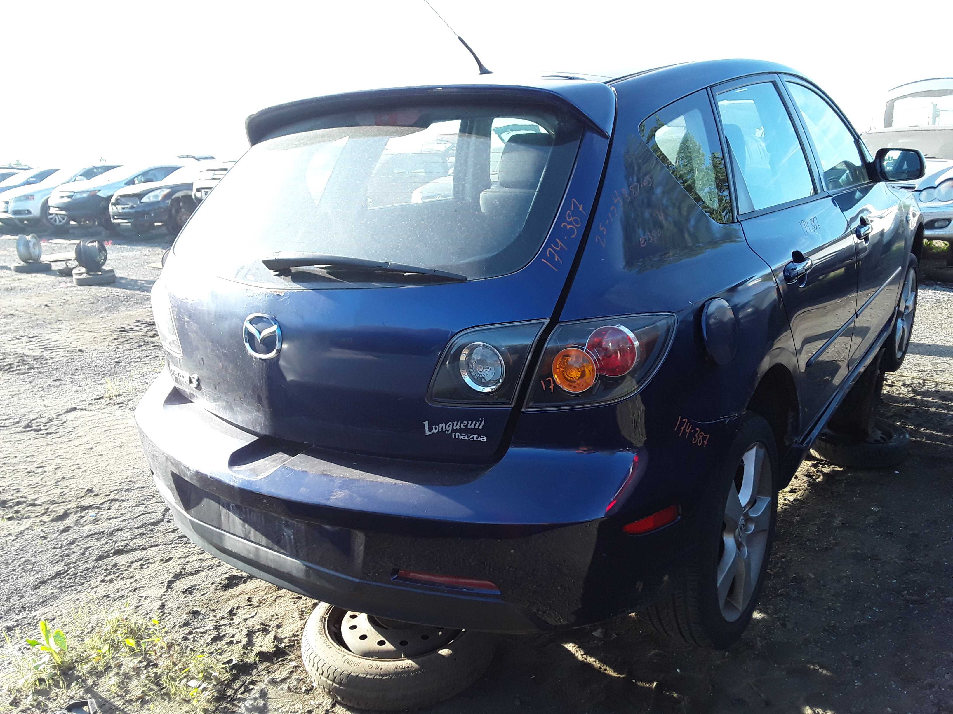 MAZDA MAZDA3 2005