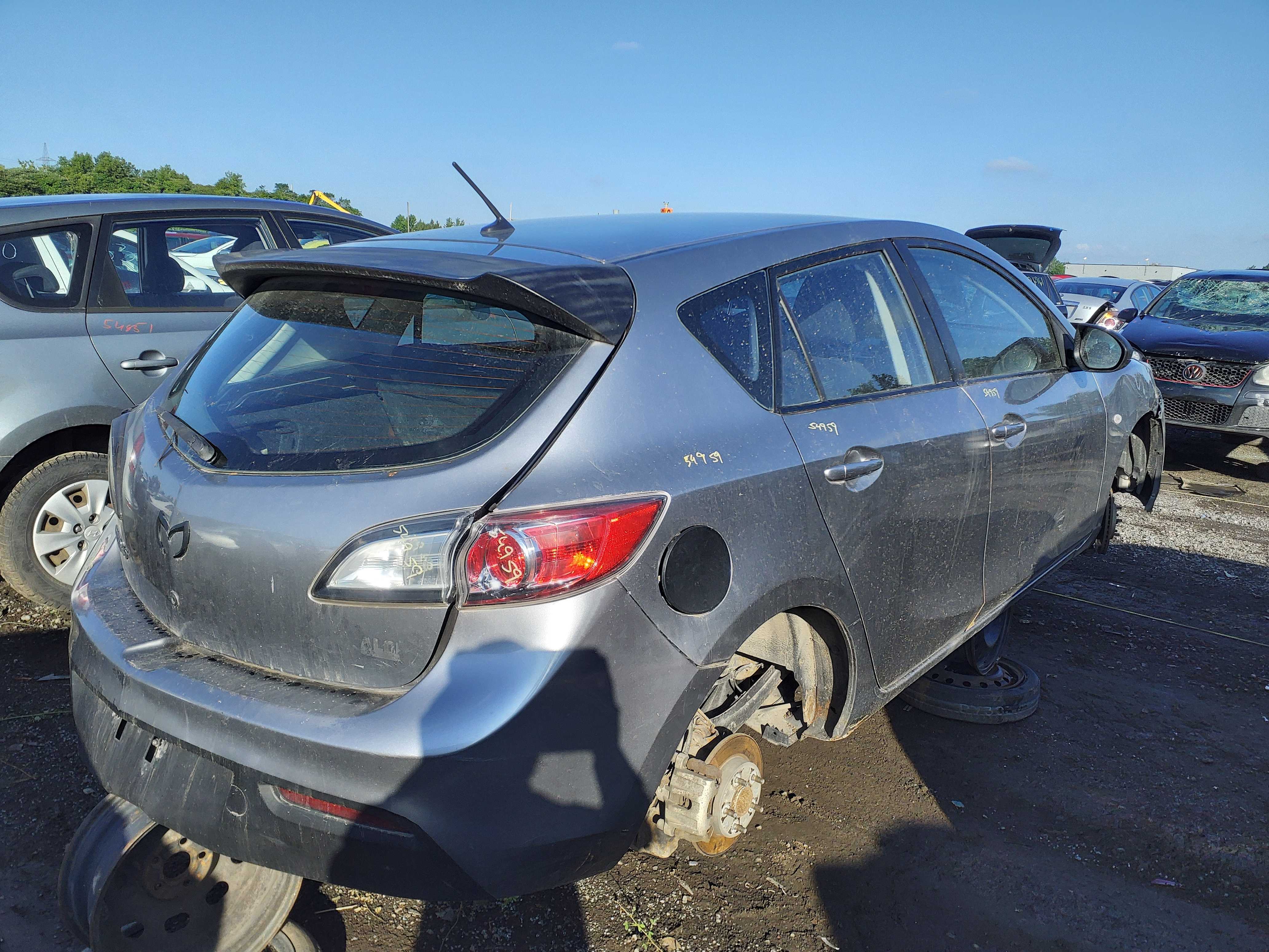 MAZDA MAZDA3 2010