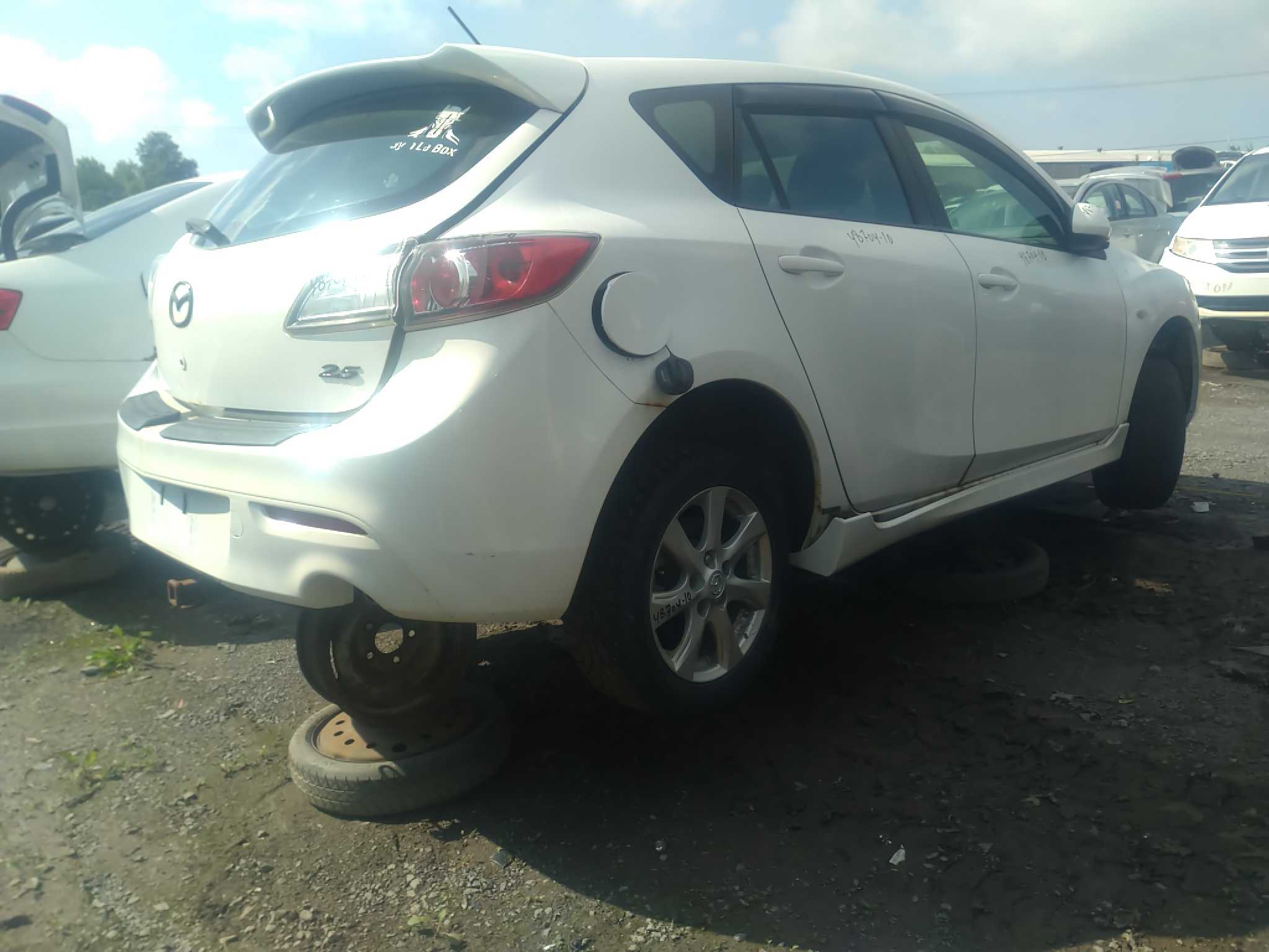 MAZDA MAZDA3 2010
