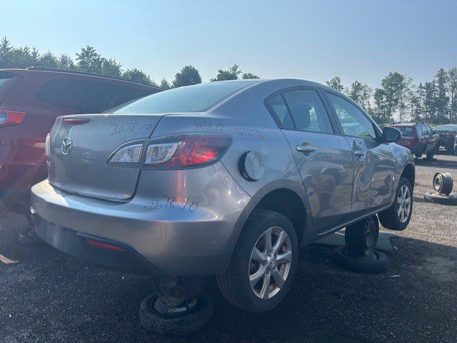 MAZDA MAZDA3 2010