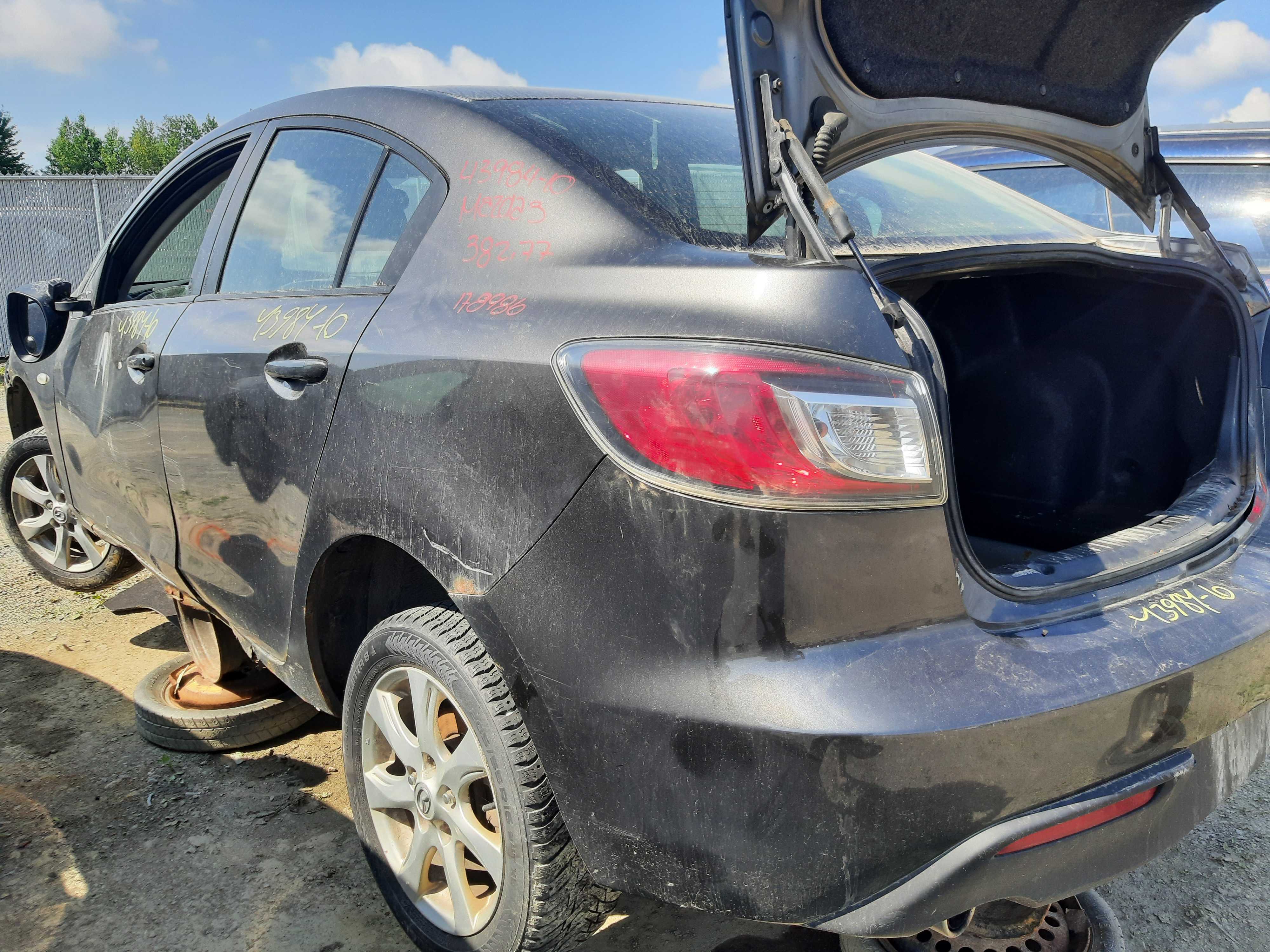 MAZDA MAZDA3 2010