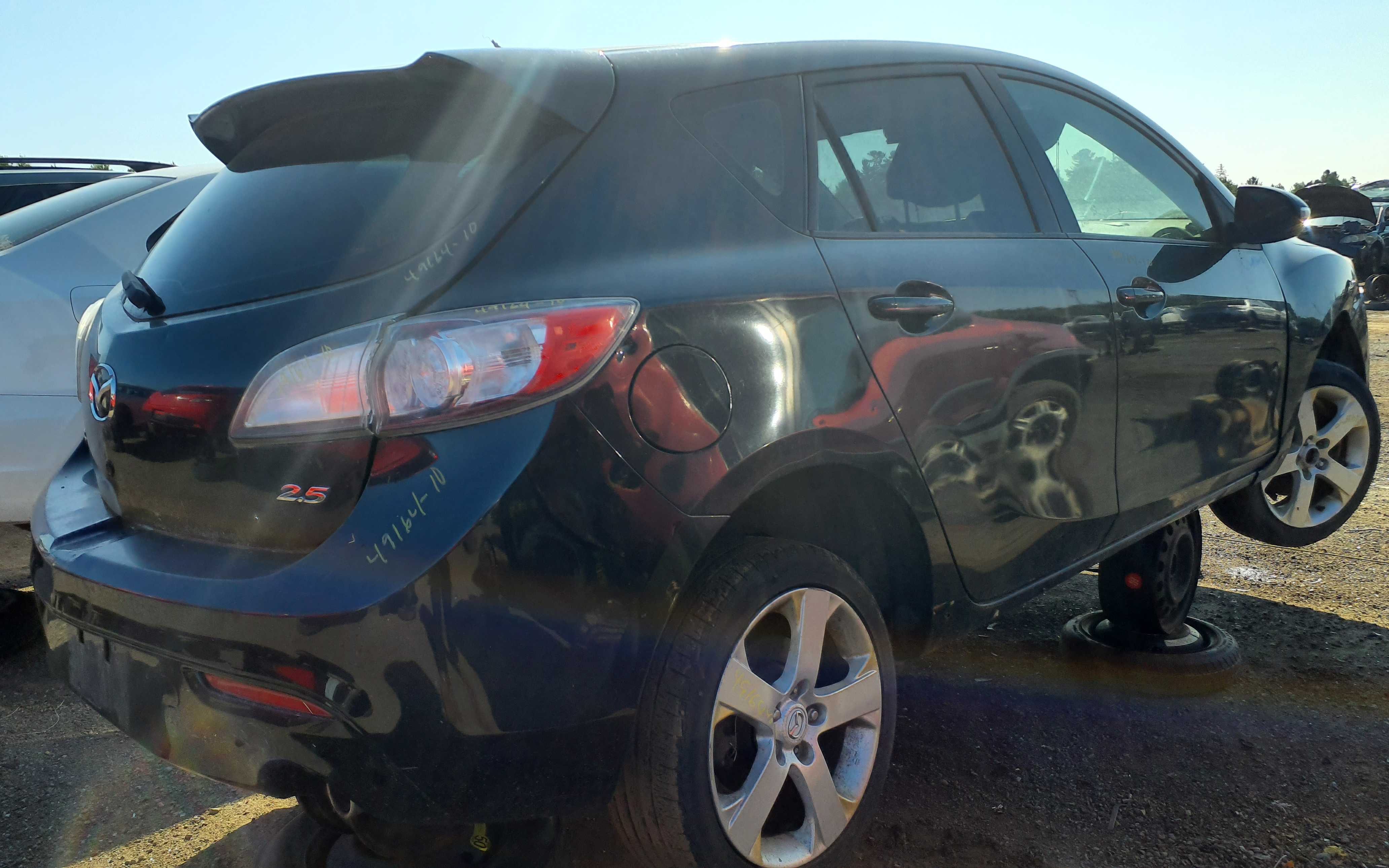 MAZDA MAZDA3 2010