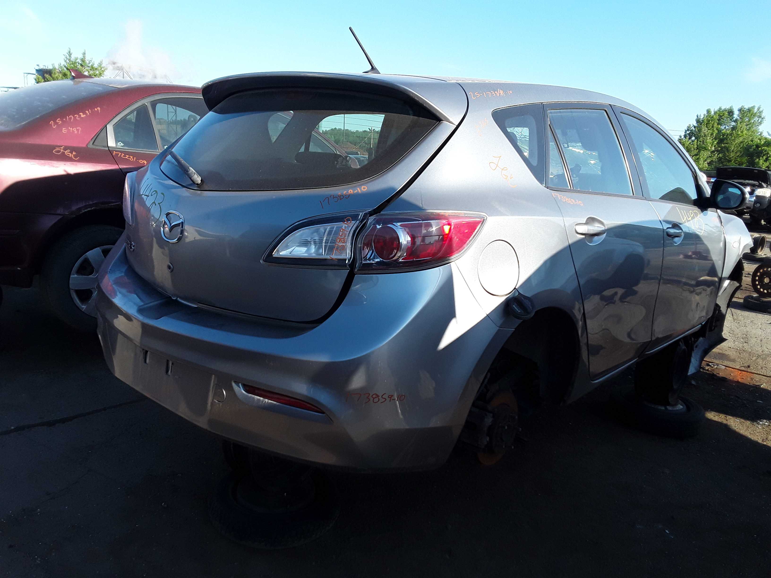 MAZDA MAZDA3 2010