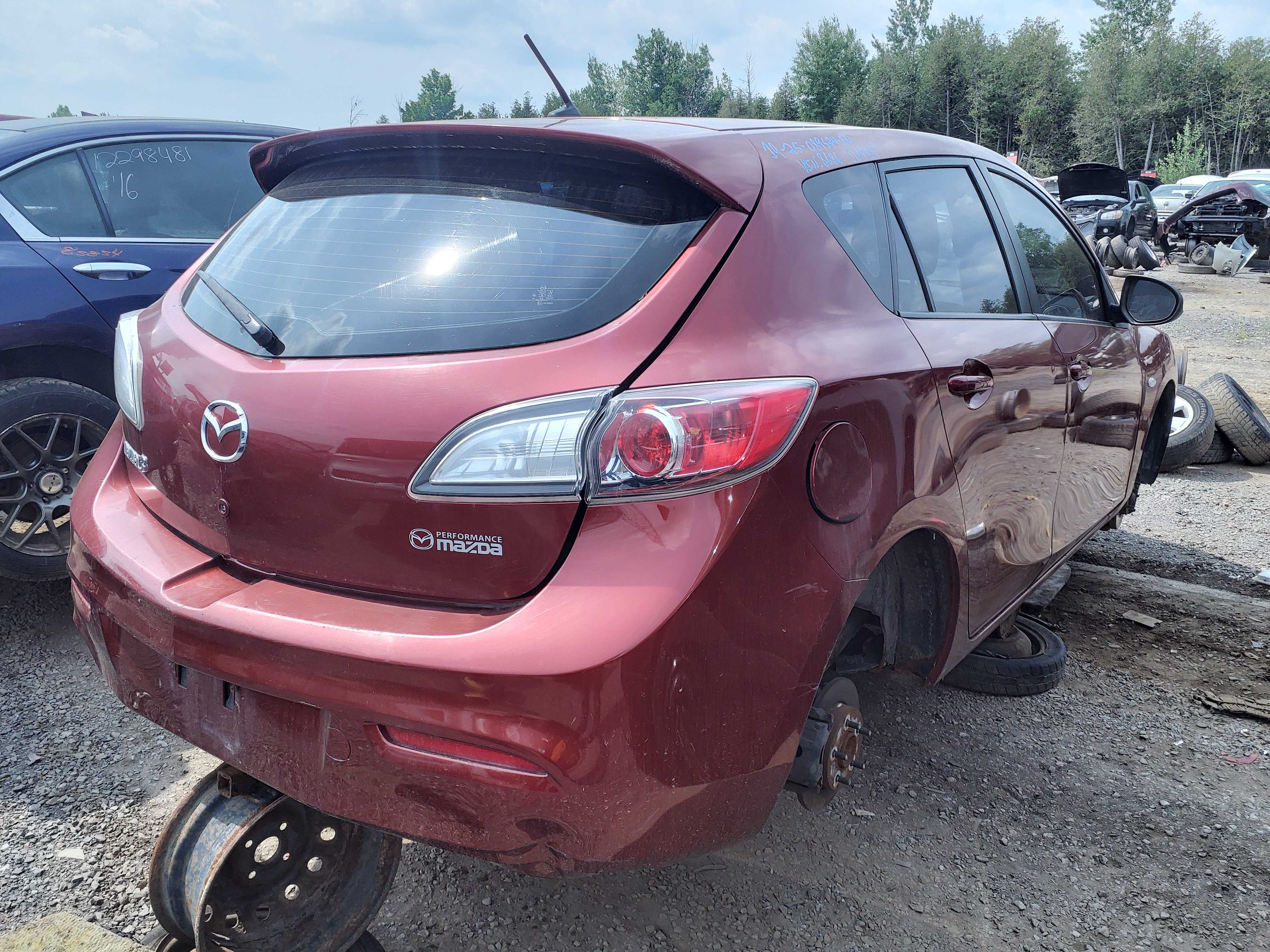MAZDA MAZDA3 2010