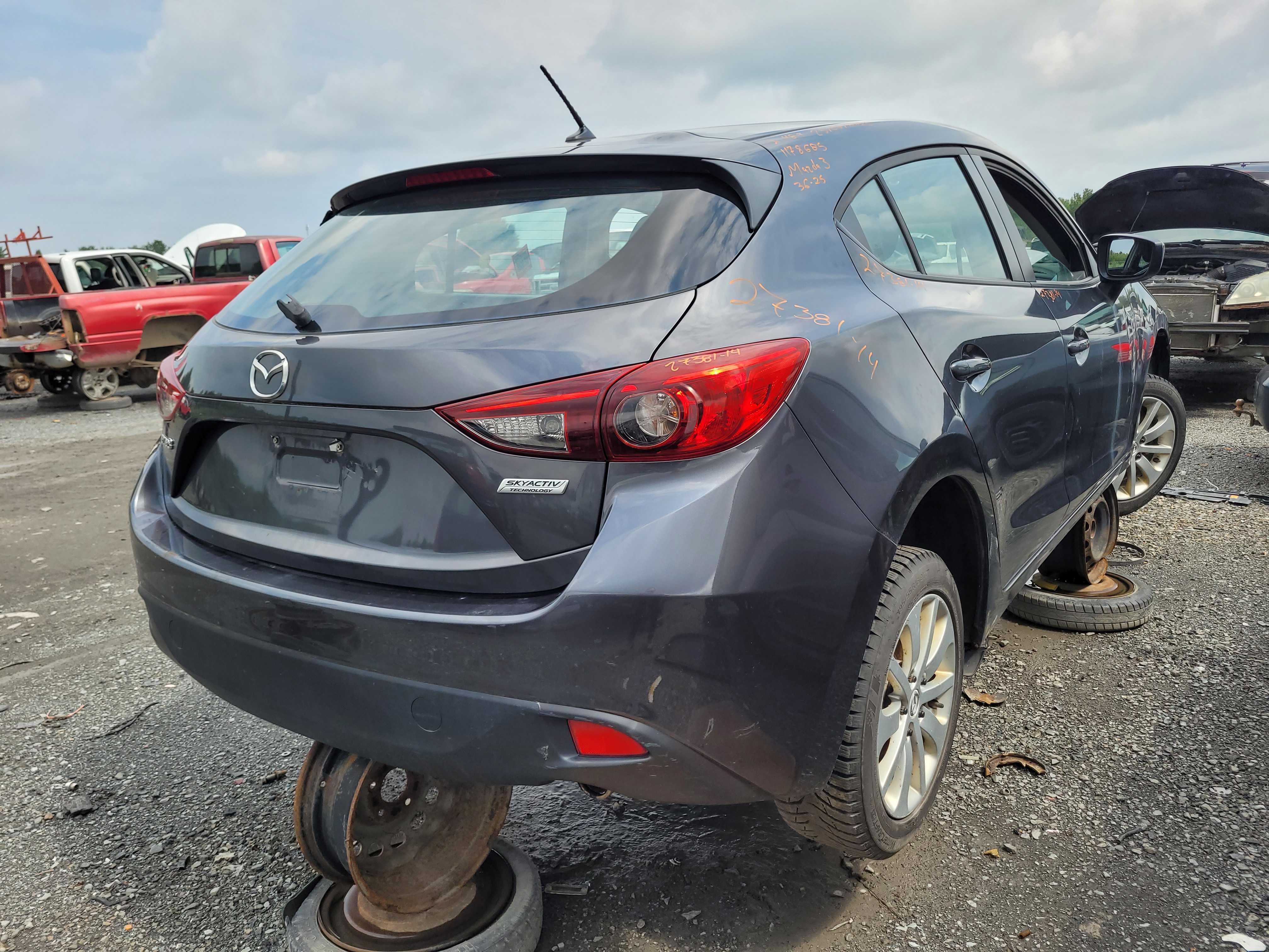 MAZDA MAZDA3 2014